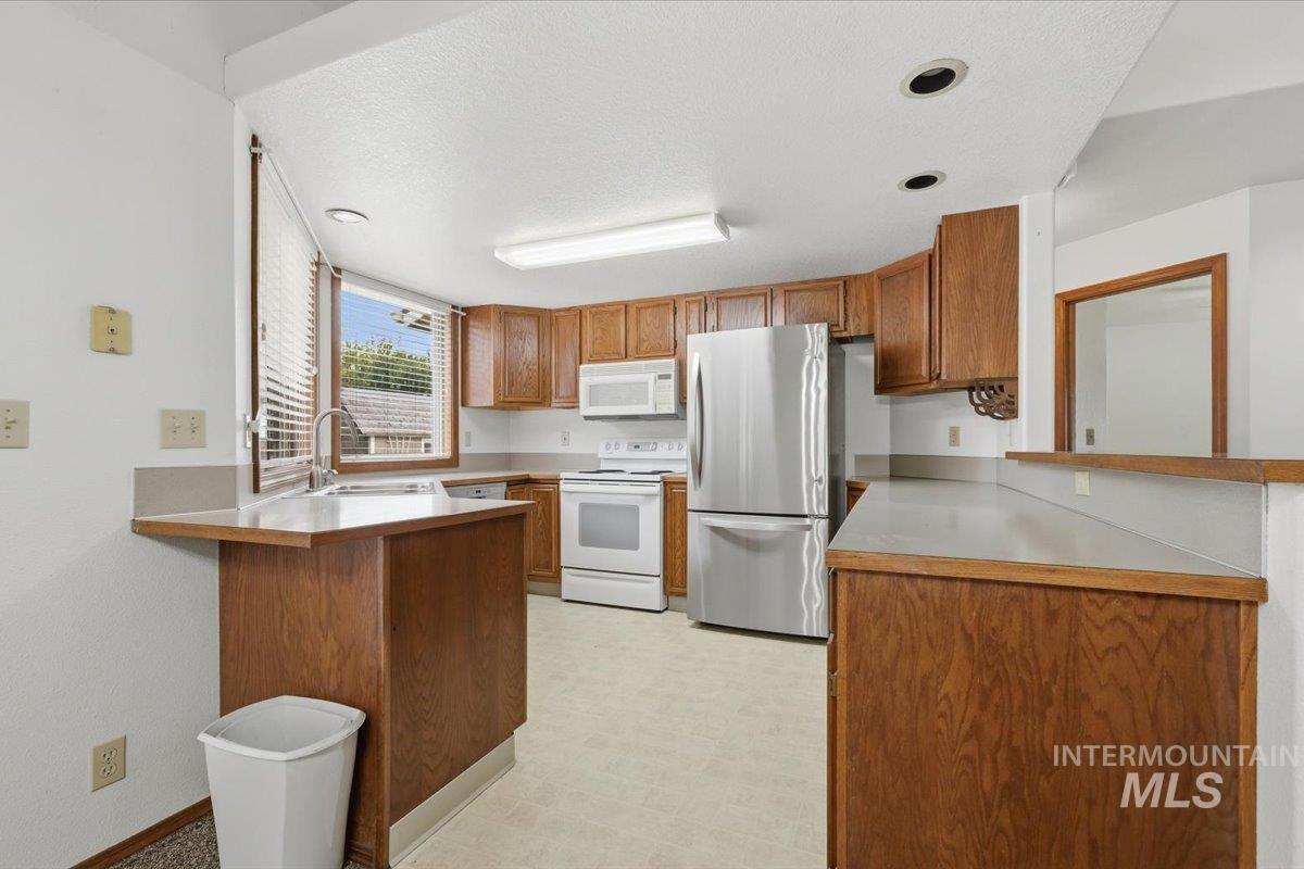 4375 S Timridge Way, Boise, Idaho 83716, 3 Bedrooms, 2 Bathrooms, Residential For Sale, Price $435,000, 98997387
