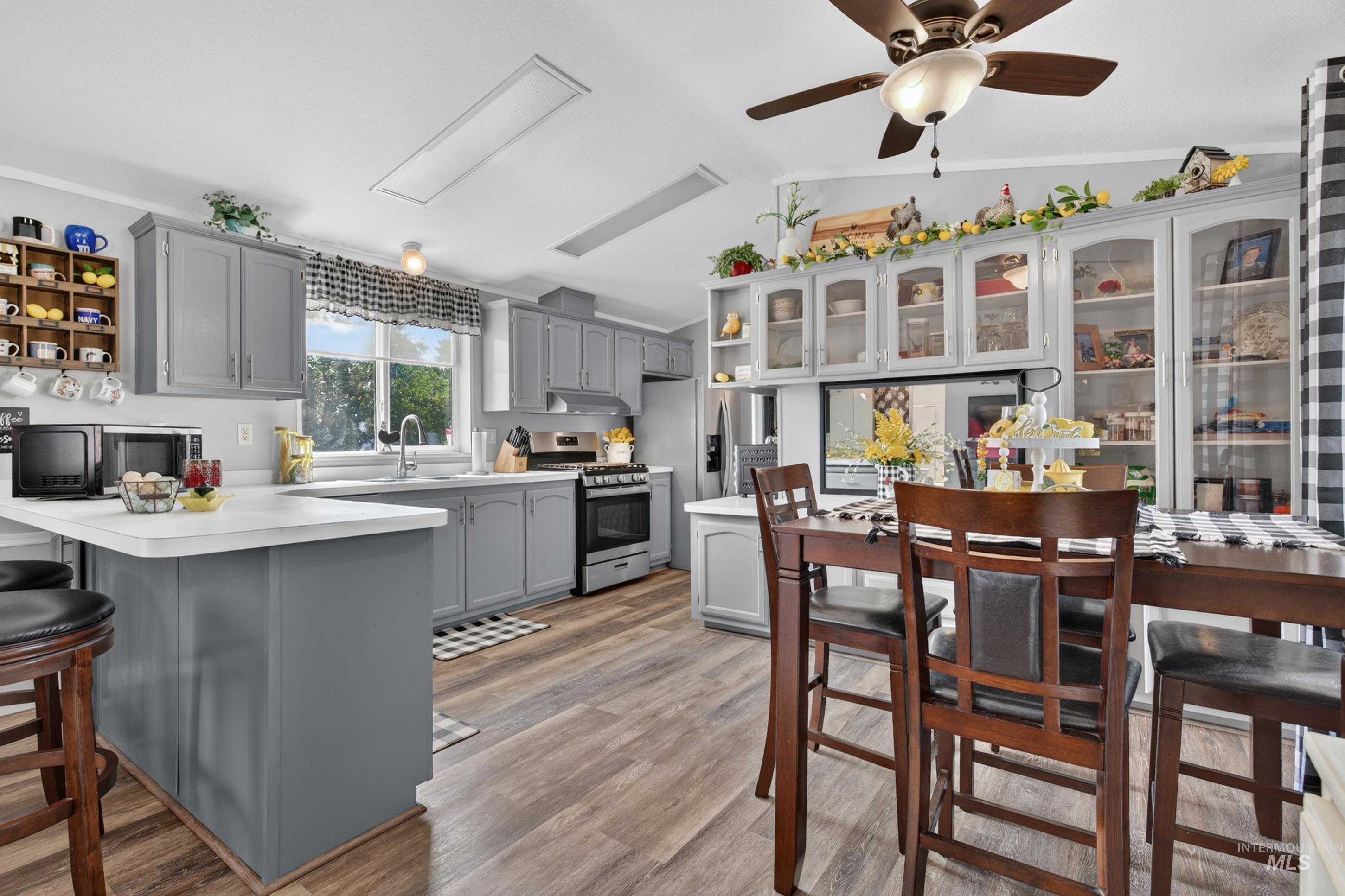 7417 Map Rock Rd, Caldwell, Idaho 83607, 2 Bedrooms, 2 Bathrooms, Residential For Sale, Price $275,000,MLS 98997391