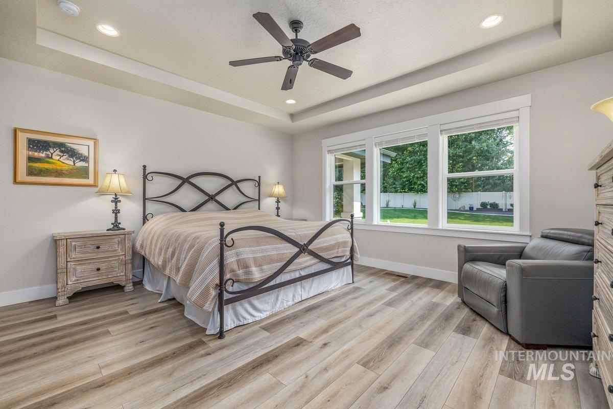 8858 S Fuego, Kuna, Idaho 83634, 4 Bedrooms, 3.5 Bathrooms, Residential For Sale, Price $995,900,MLS 98997393