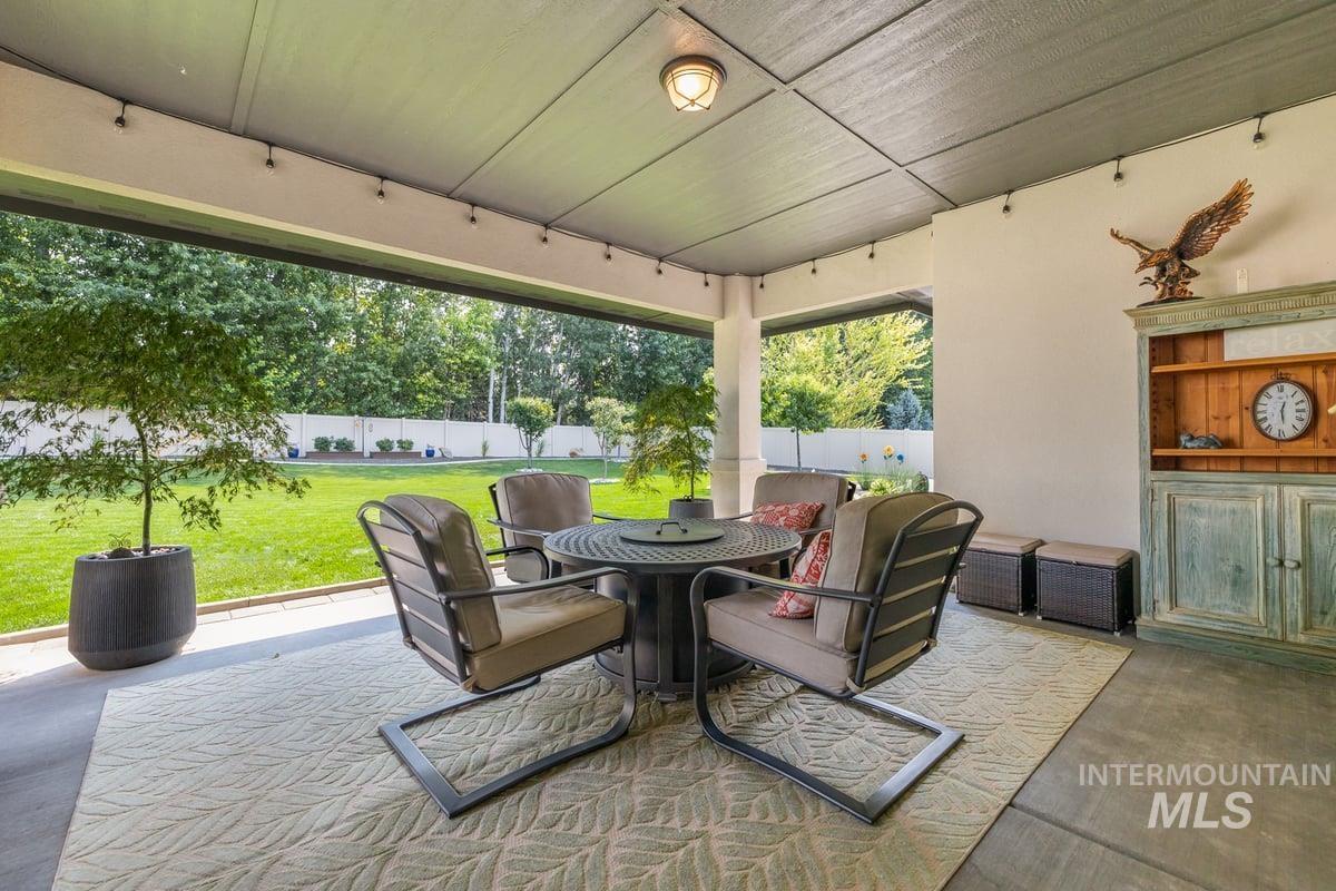 8858 S Fuego, Kuna, Idaho 83634, 4 Bedrooms, 3.5 Bathrooms, Residential For Sale, Price $995,900,MLS 98997393