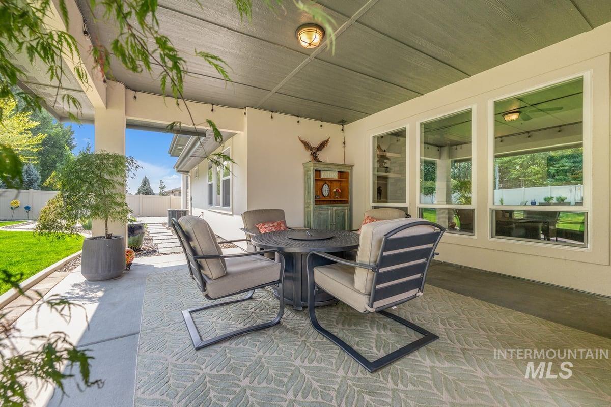 8858 S Fuego, Kuna, Idaho 83634, 4 Bedrooms, 3.5 Bathrooms, Residential For Sale, Price $995,900,MLS 98997393