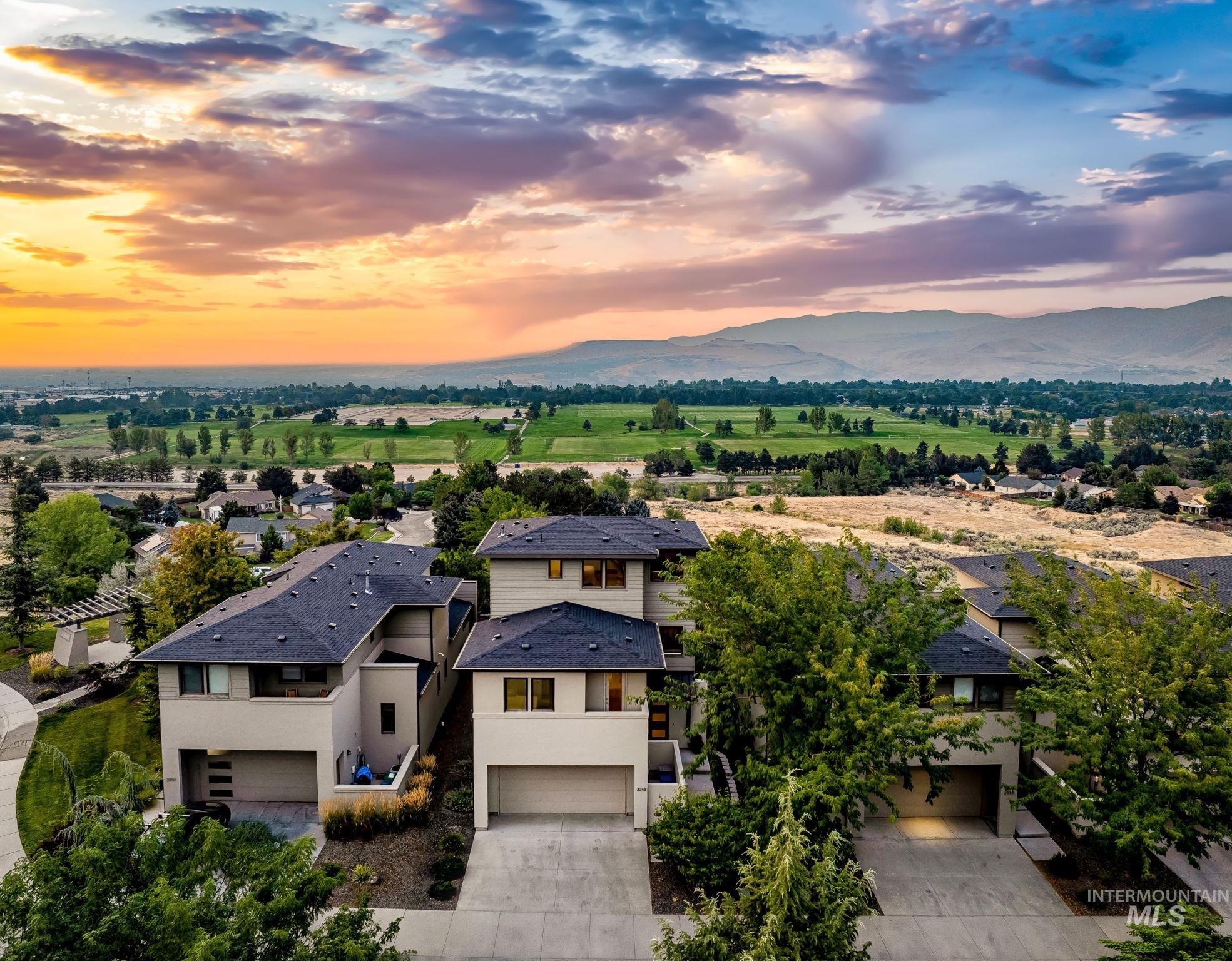 2948 E Heartleaf Ln, Boise, Idaho 83716, 3 Bedrooms, 3 Bathrooms, Residential For Sale, Price $814,900,MLS 98997394