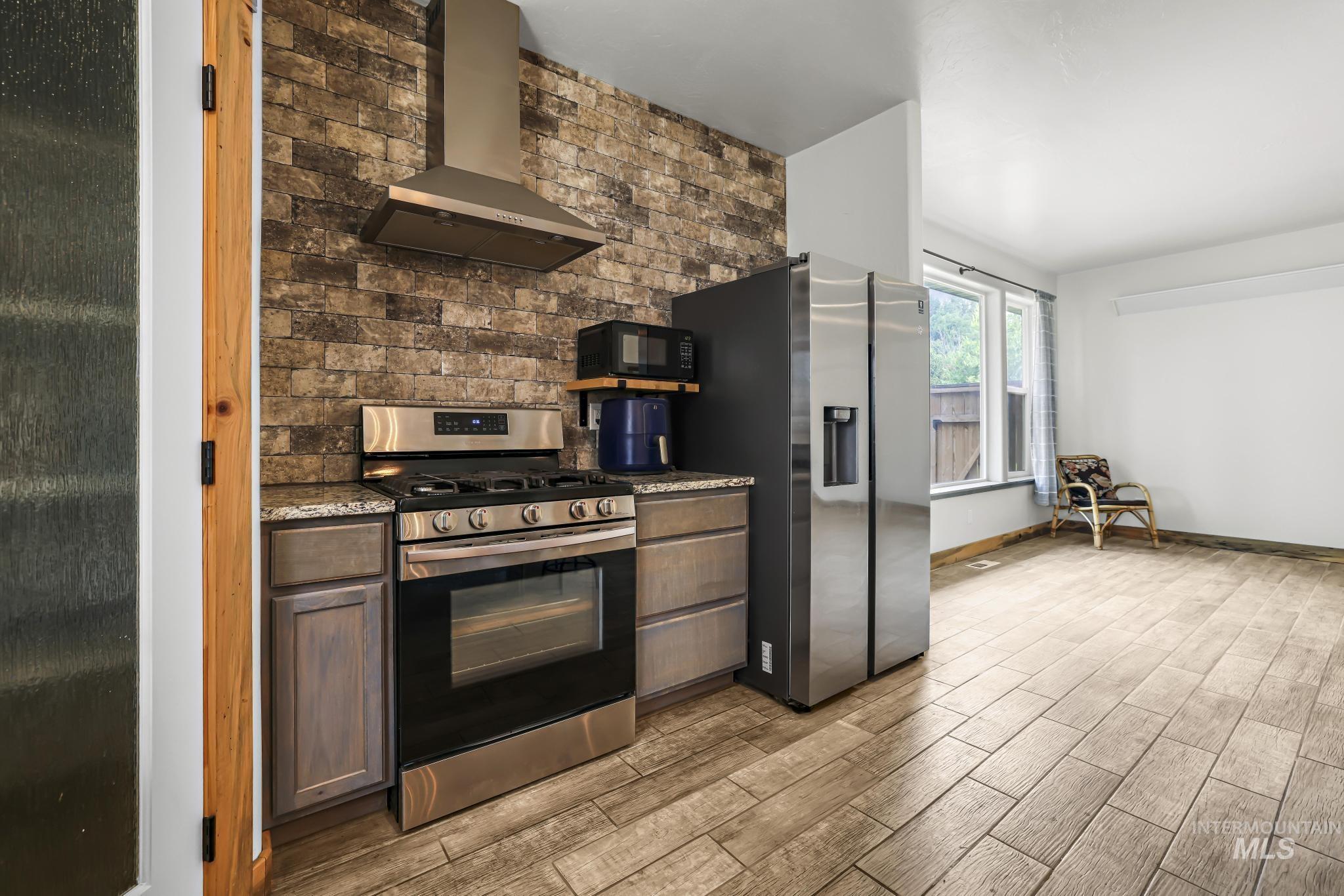 517 2nd Ave. W., Wendell, Idaho 83355, 3 Bedrooms, 2 Bathrooms, Residential For Sale, Price $399,900, 98997396