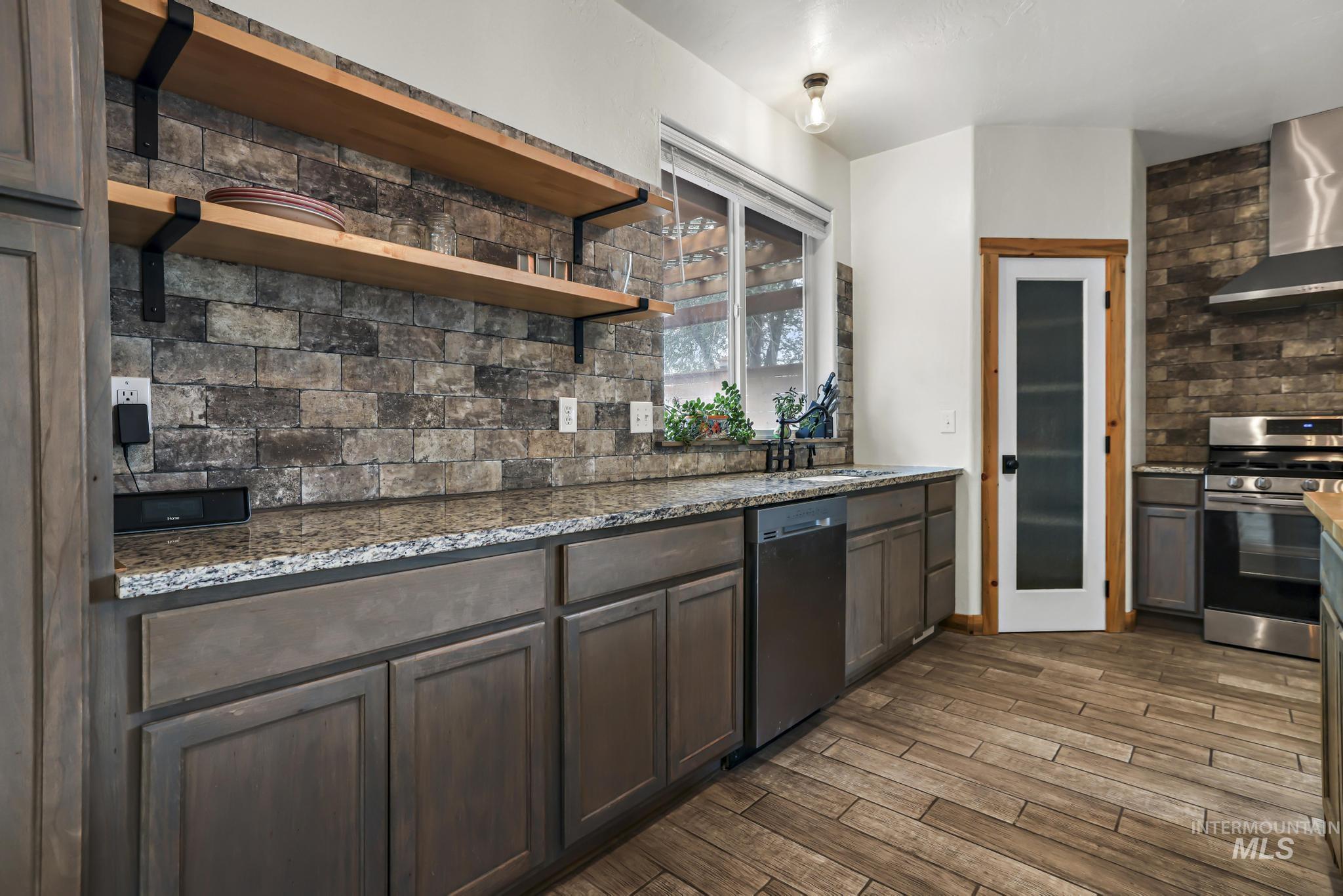 517 2nd Ave. W., Wendell, Idaho 83355, 3 Bedrooms, 2 Bathrooms, Residential For Sale, Price $399,900, 98997396