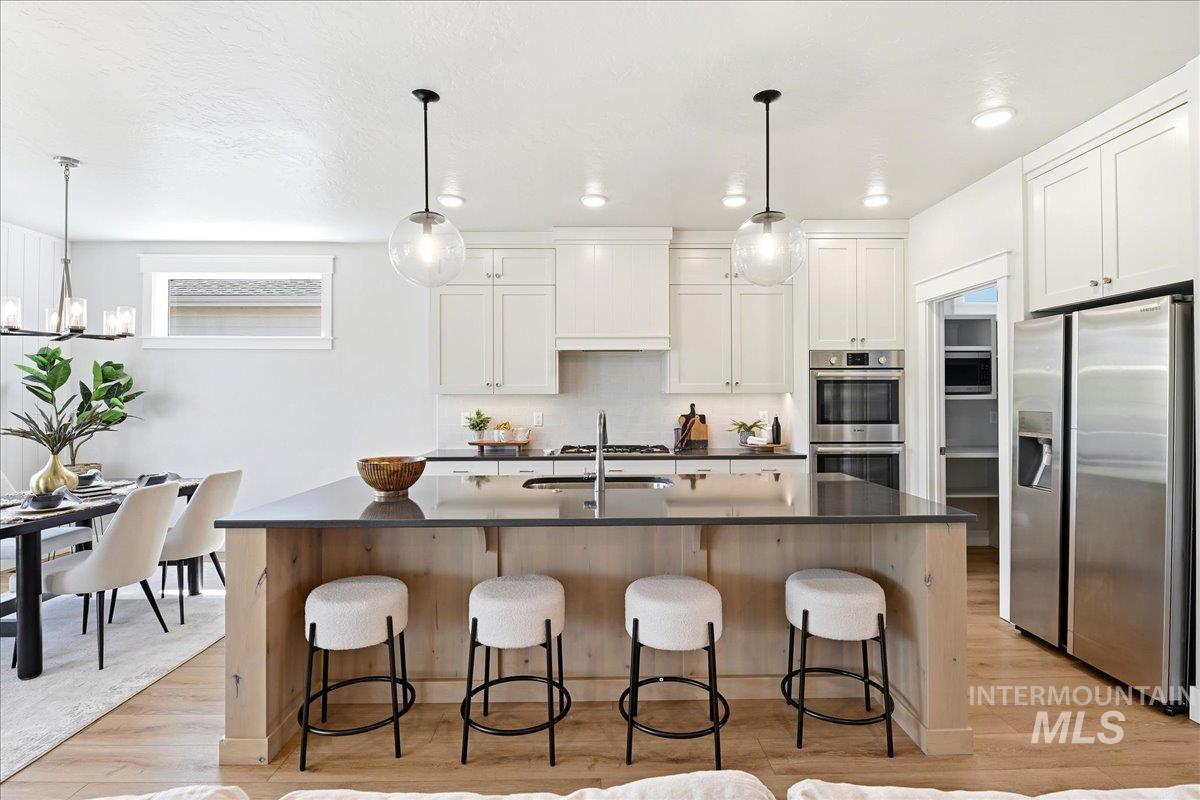 2374 S Pelion Way, Nampa, Idaho 83686, 4 Bedrooms, 2.5 Bathrooms, Residential For Sale, Price $754,900,MLS 98997397
