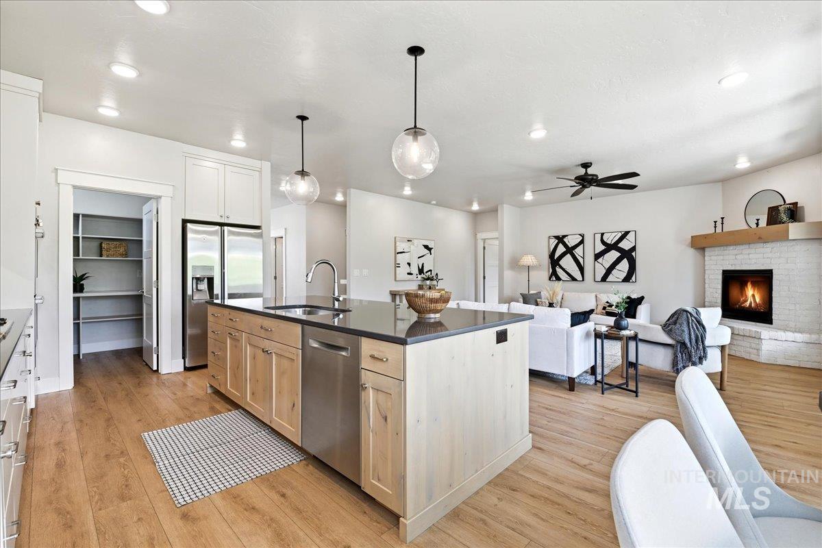 2374 S Pelion Way, Nampa, Idaho 83686, 4 Bedrooms, 2.5 Bathrooms, Residential For Sale, Price $754,900,MLS 98997397