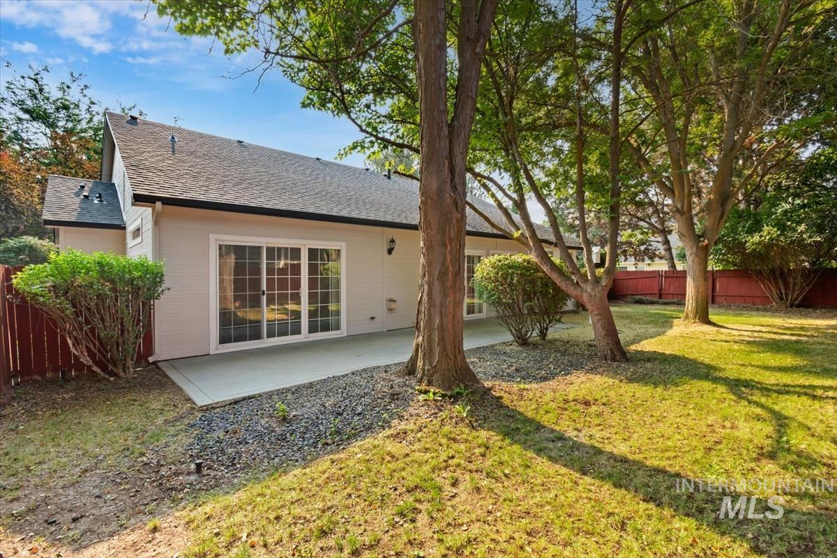 1213 N Faldo Way, Eagle, Idaho 83616, 3 Bedrooms, 2 Bathrooms, Residential For Sale, Price $565,000,MLS 98997398
