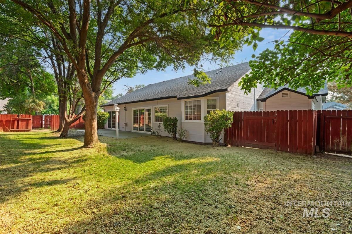 1213 N Faldo Way, Eagle, Idaho 83616, 3 Bedrooms, 2 Bathrooms, Residential For Sale, Price $565,000,MLS 98997398