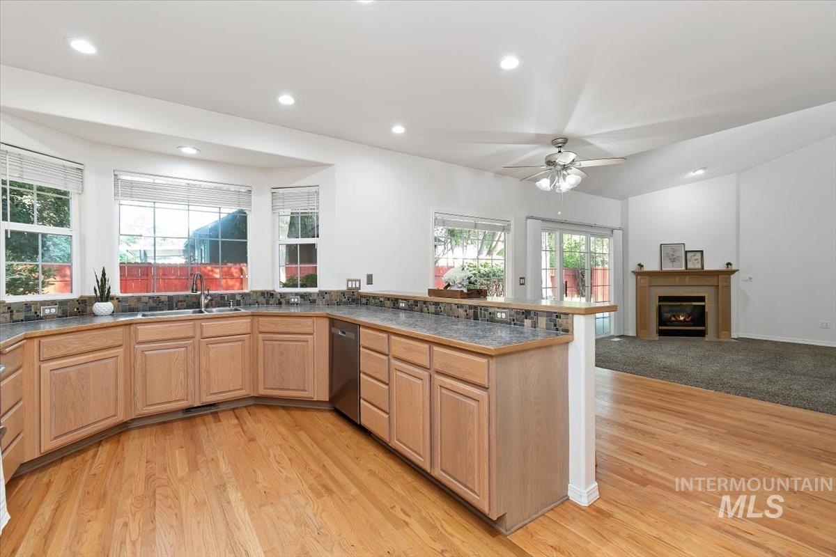 1213 N Faldo Way, Eagle, Idaho 83616, 3 Bedrooms, 2 Bathrooms, Residential For Sale, Price $565,000,MLS 98997398