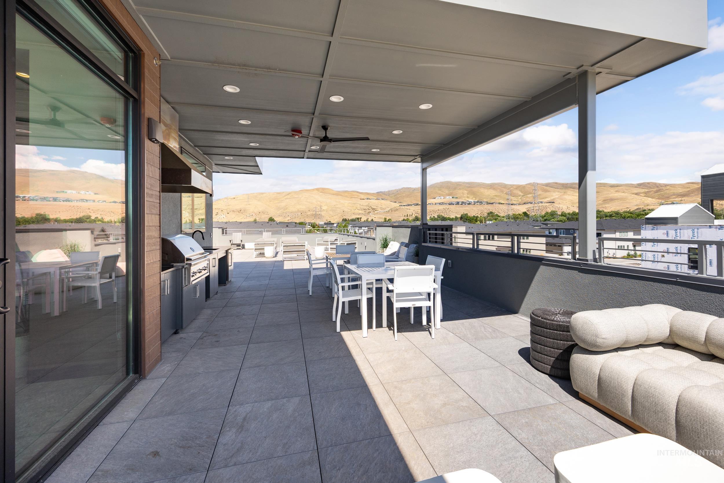 4340 E Haystack St, Boise, Idaho 83716, 2 Bedrooms, 2 Bathrooms, Residential For Sale, Price $534,900,MLS 98997400