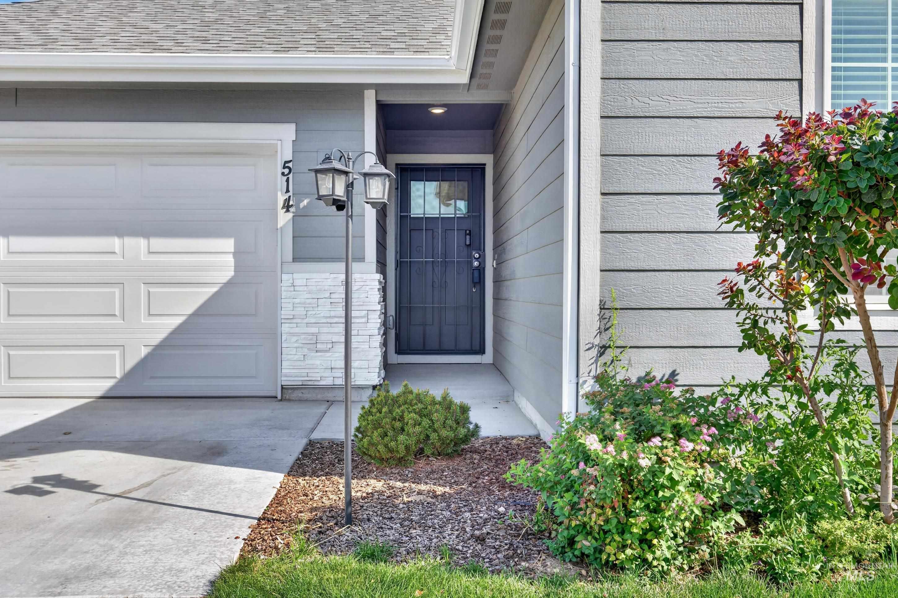 514 Learmont St, Meridian, Idaho 83642, 3 Bedrooms, 2 Bathrooms, Residential For Sale, Price $455,000,MLS 98997403