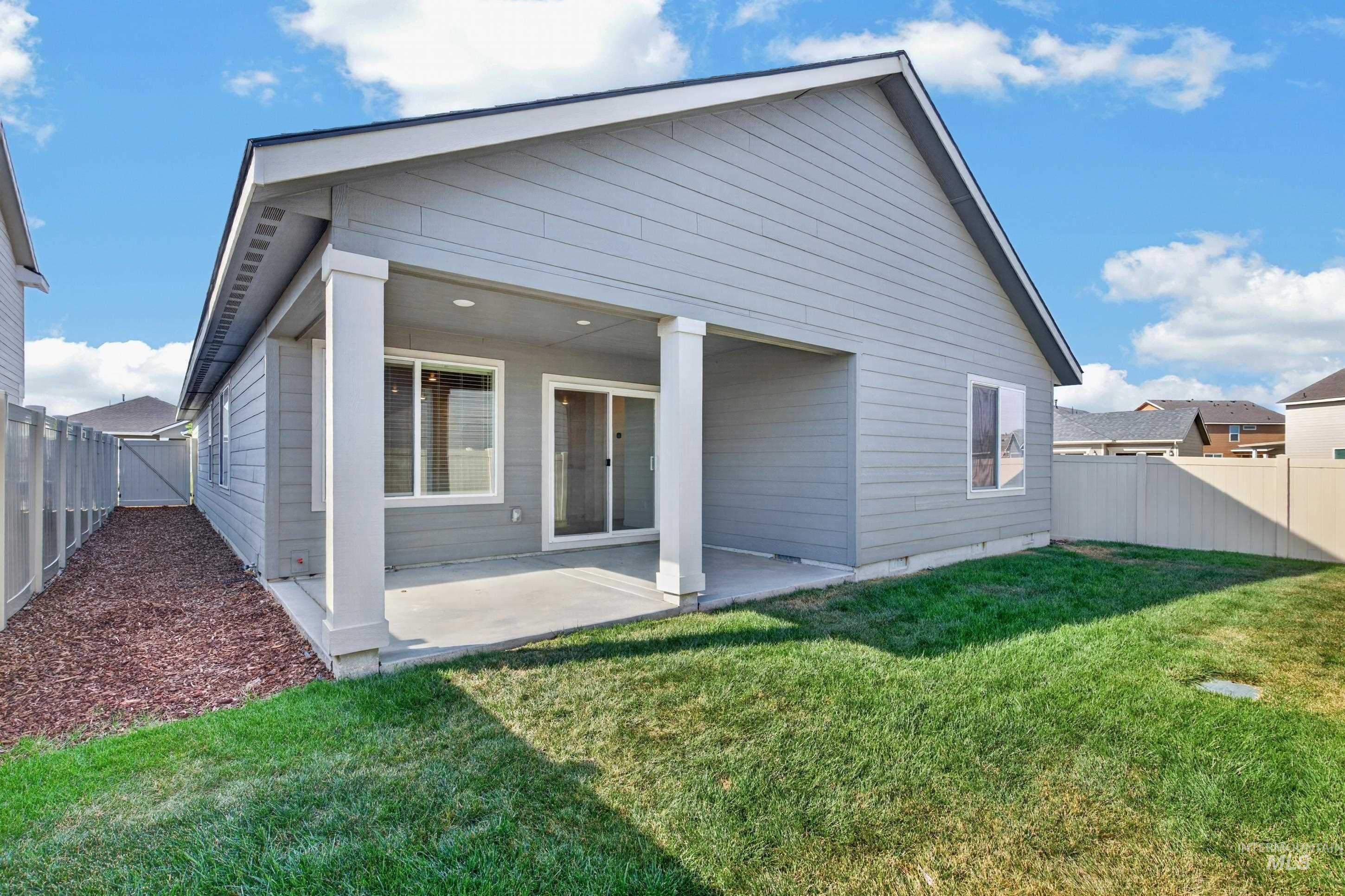 514 Learmont St, Meridian, Idaho 83642, 3 Bedrooms, 2 Bathrooms, Residential For Sale, Price $455,000,MLS 98997403