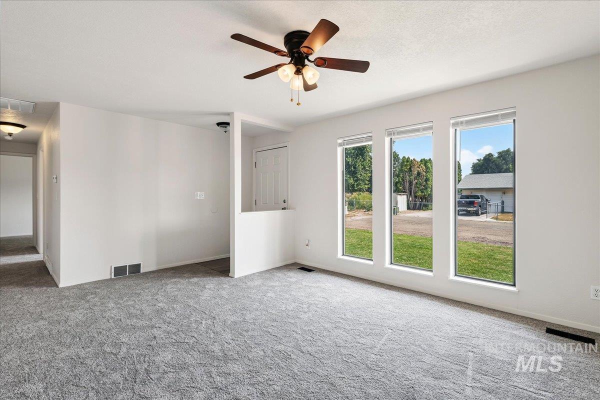 73 N Boise, Nampa, Idaho 83651, 3 Bedrooms, 1.5 Bathrooms, Residential For Sale, Price $349,900,MLS 98997405