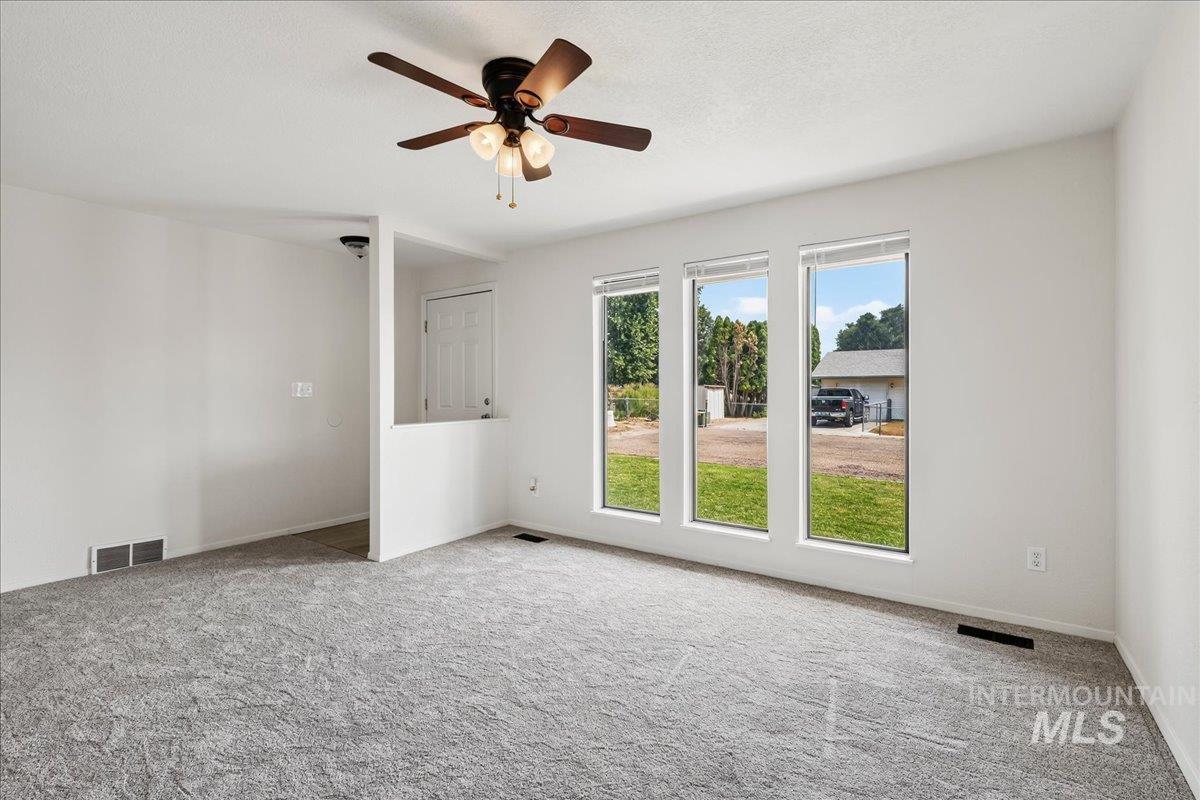 73 N Boise, Nampa, Idaho 83651, 3 Bedrooms, 1.5 Bathrooms, Residential For Sale, Price $349,900,MLS 98997405