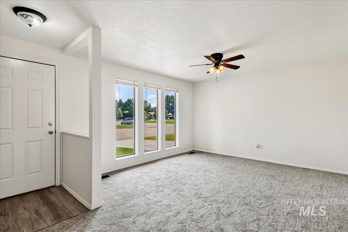 73 N Boise, Nampa, Idaho 83651, 3 Bedrooms, 1.5 Bathrooms, Residential For Sale, Price $349,900,MLS 98997405