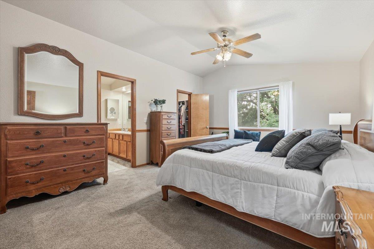 2051 N Applewood Pl, Meridian, Idaho 83646, 3 Bedrooms, 2 Bathrooms, Residential For Sale, Price $464,000, 98997406