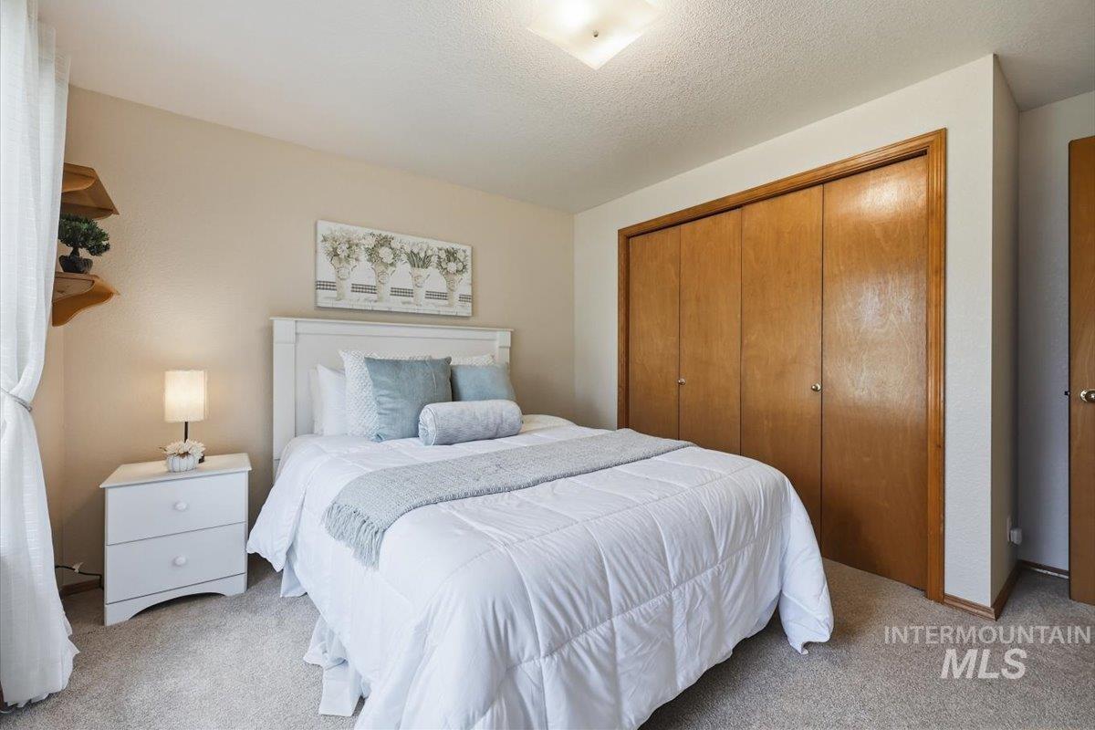 2051 N Applewood Pl, Meridian, Idaho 83646, 3 Bedrooms, 2 Bathrooms, Residential For Sale, Price $464,000, 98997406