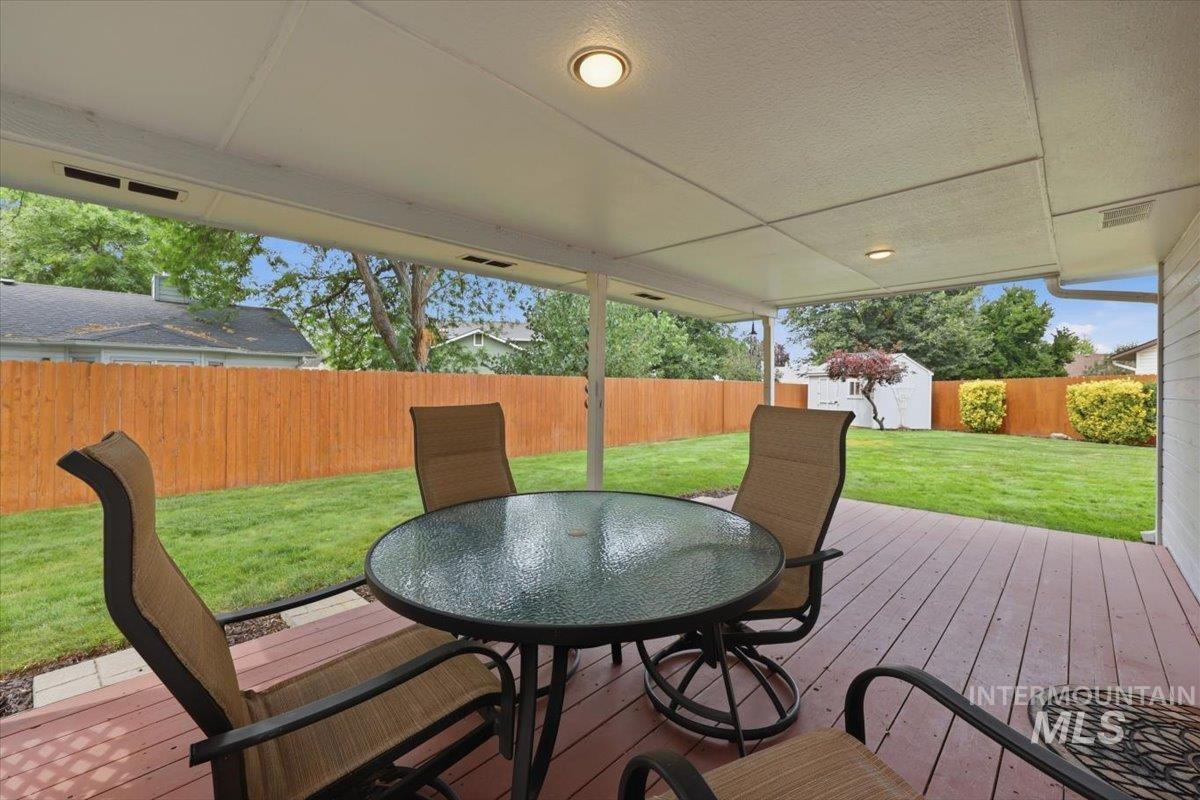 2051 N Applewood Pl, Meridian, Idaho 83646, 3 Bedrooms, 2 Bathrooms, Residential For Sale, Price $464,000, 98997406