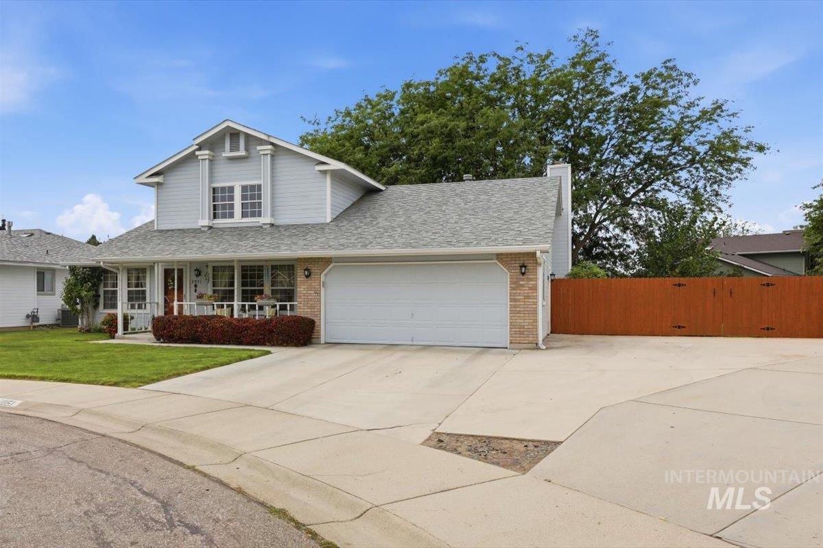 2051 N Applewood Pl, Meridian, Idaho 83646, 3 Bedrooms, 2 Bathrooms, Residential For Sale, Price $464,000, 98997406