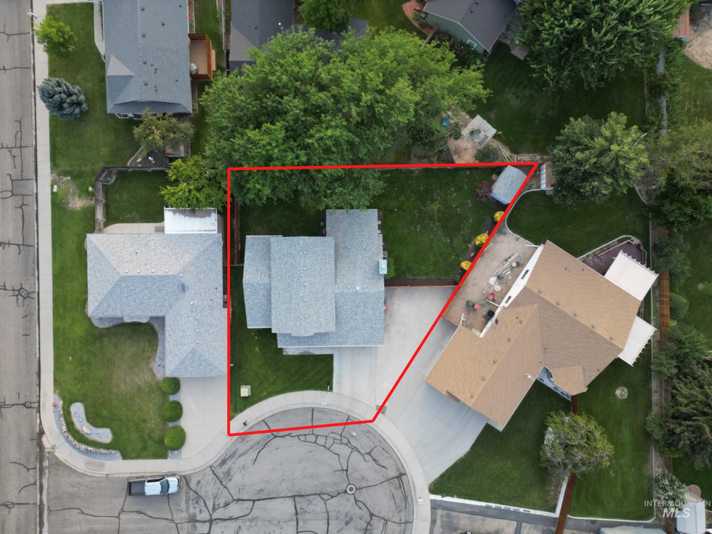 2051 N Applewood Pl, Meridian, Idaho 83646, 3 Bedrooms, 2 Bathrooms, Residential For Sale, Price $464,000, 98997406