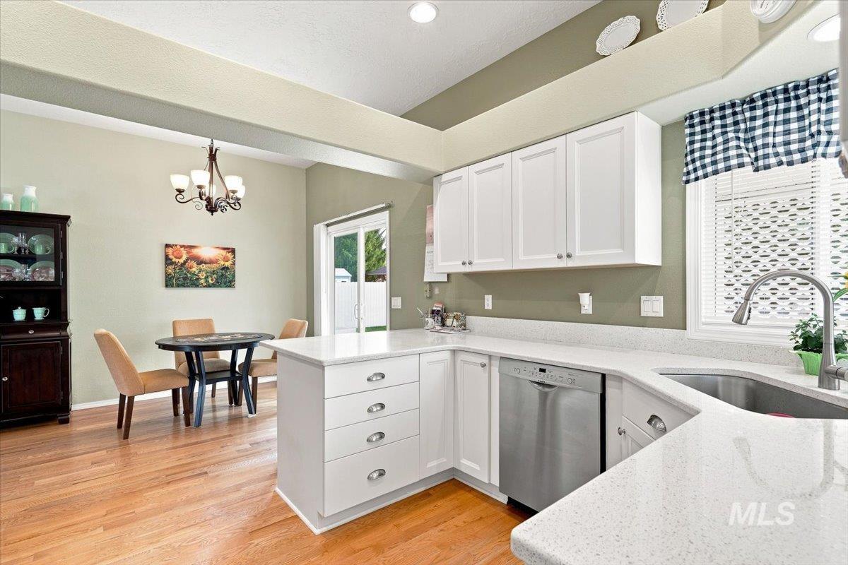 2286 N Wingate Pl, Meridian, Idaho 83646, 3 Bedrooms, 2 Bathrooms, Residential For Sale, Price $430,000, 98997408