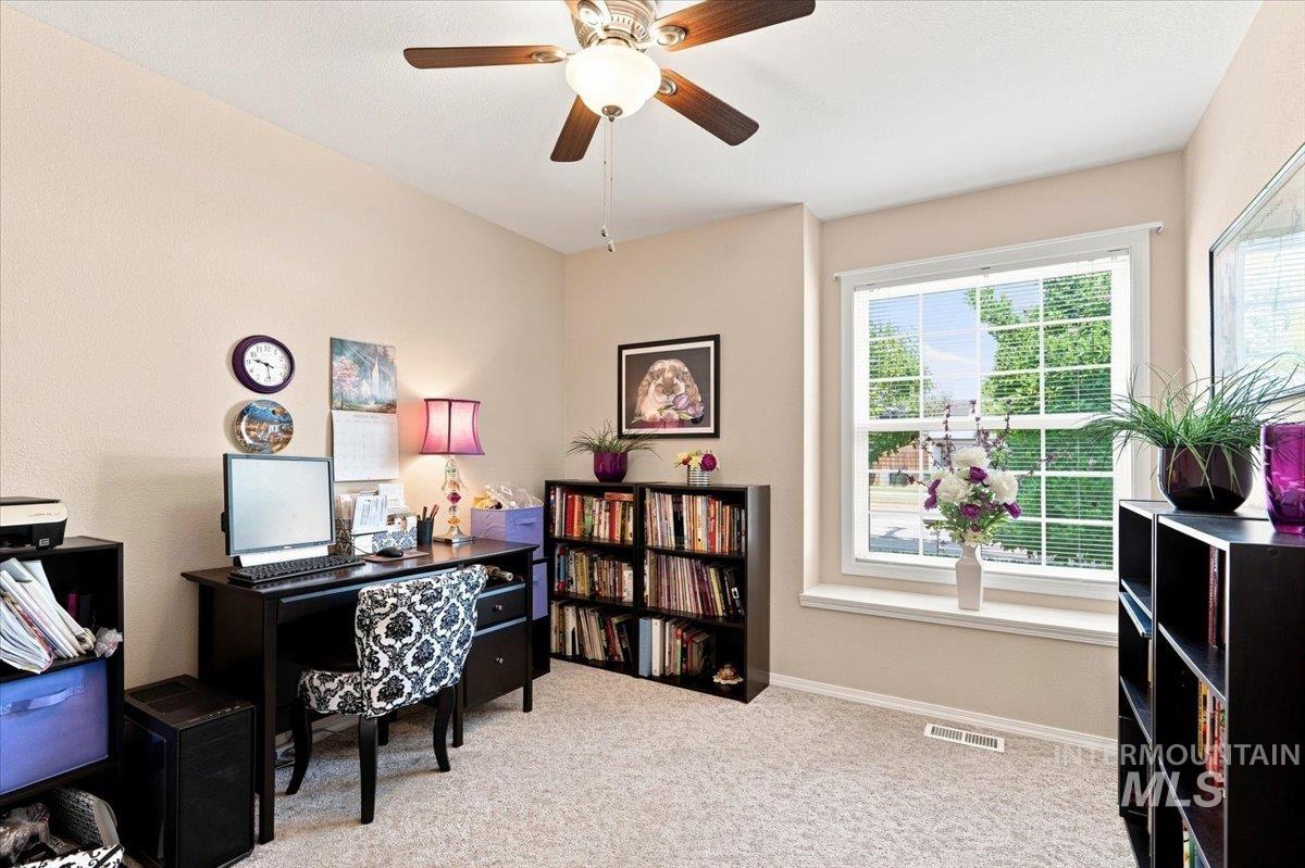 2286 N Wingate Pl, Meridian, Idaho 83646, 3 Bedrooms, 2 Bathrooms, Residential For Sale, Price $430,000, 98997408