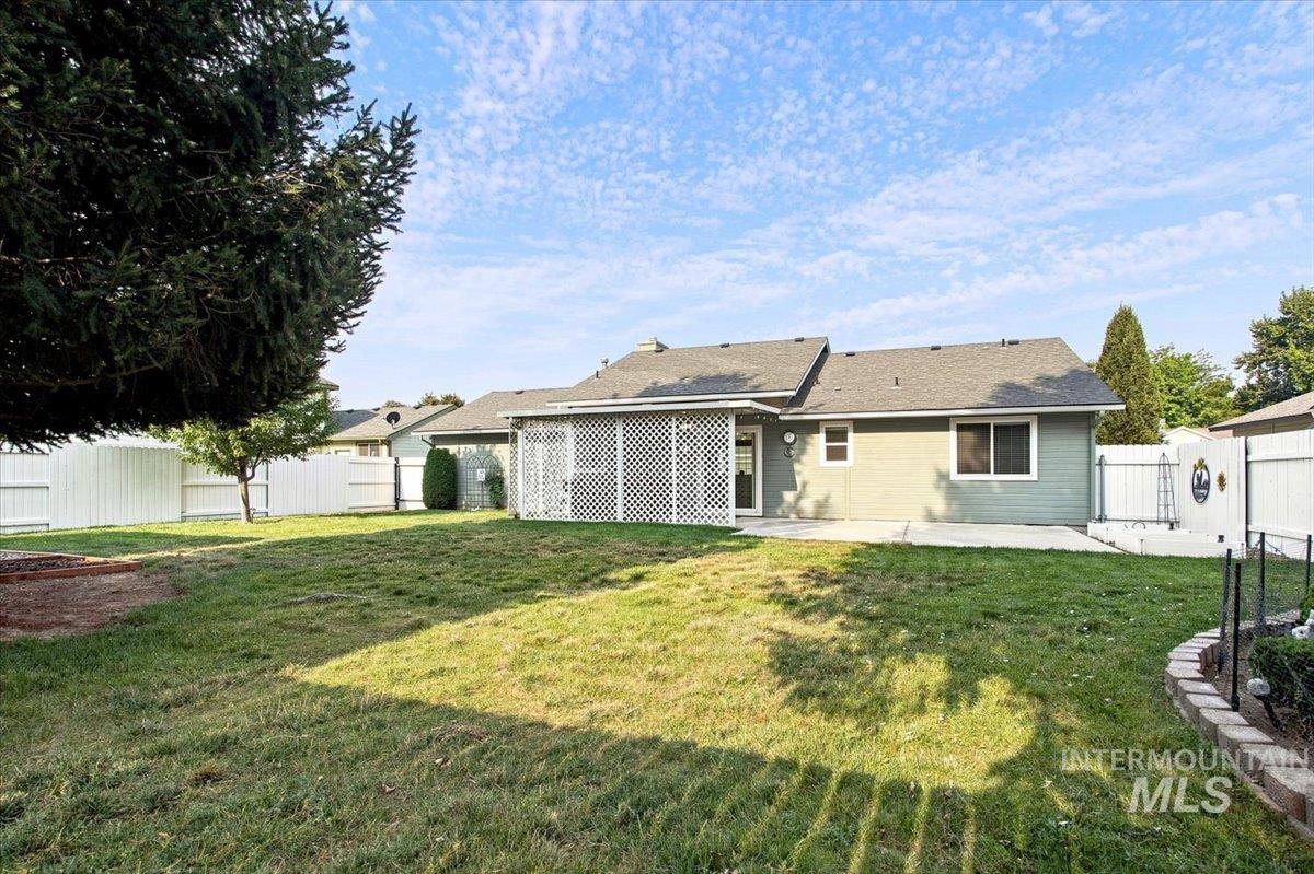 2286 N Wingate Pl, Meridian, Idaho 83646, 3 Bedrooms, 2 Bathrooms, Residential For Sale, Price $430,000, 98997408
