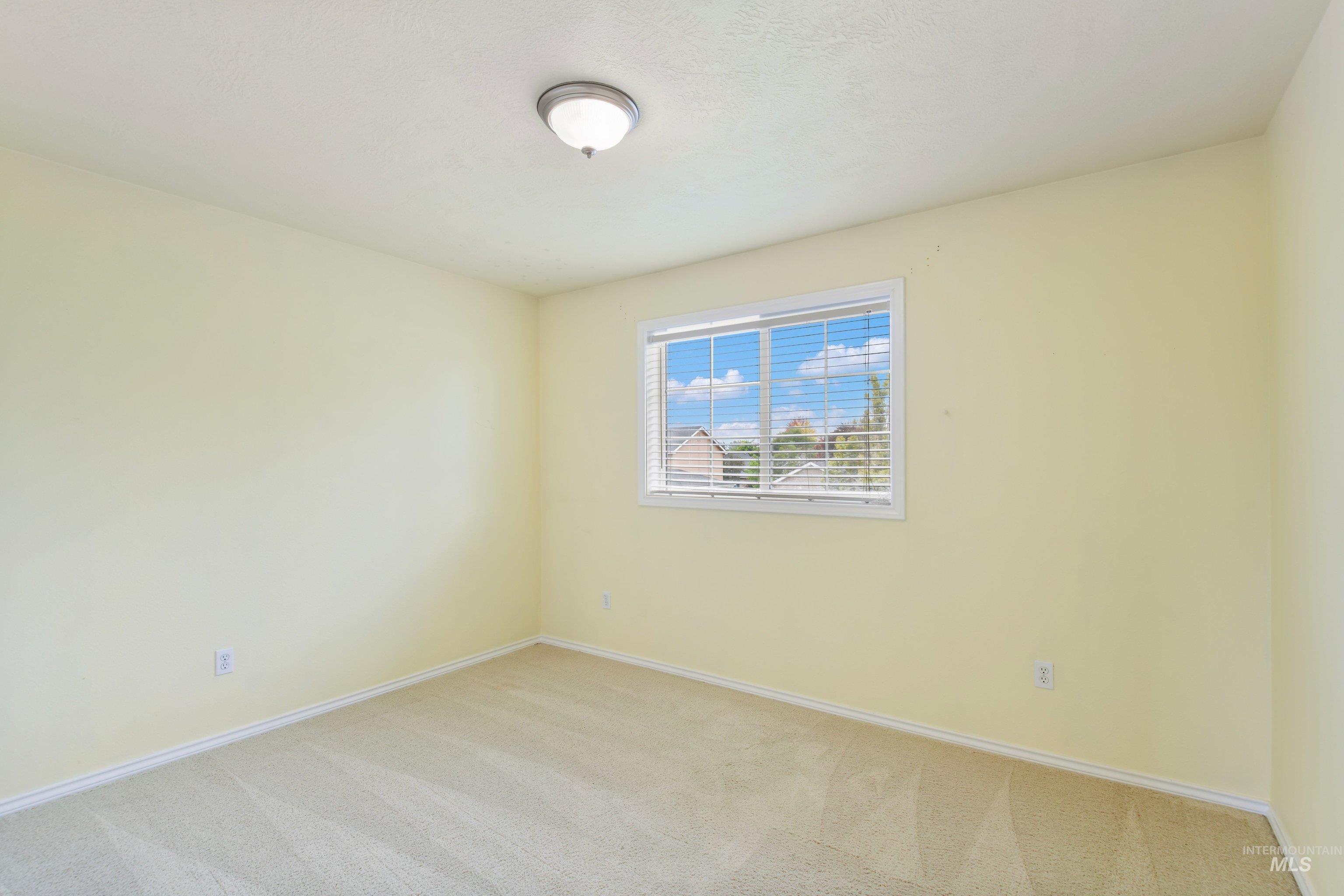 1215 W Eagle Avenue, Nampa, Idaho 83651, 4 Bedrooms, 2.5 Bathrooms, Residential For Sale, Price $429,900, 98997409