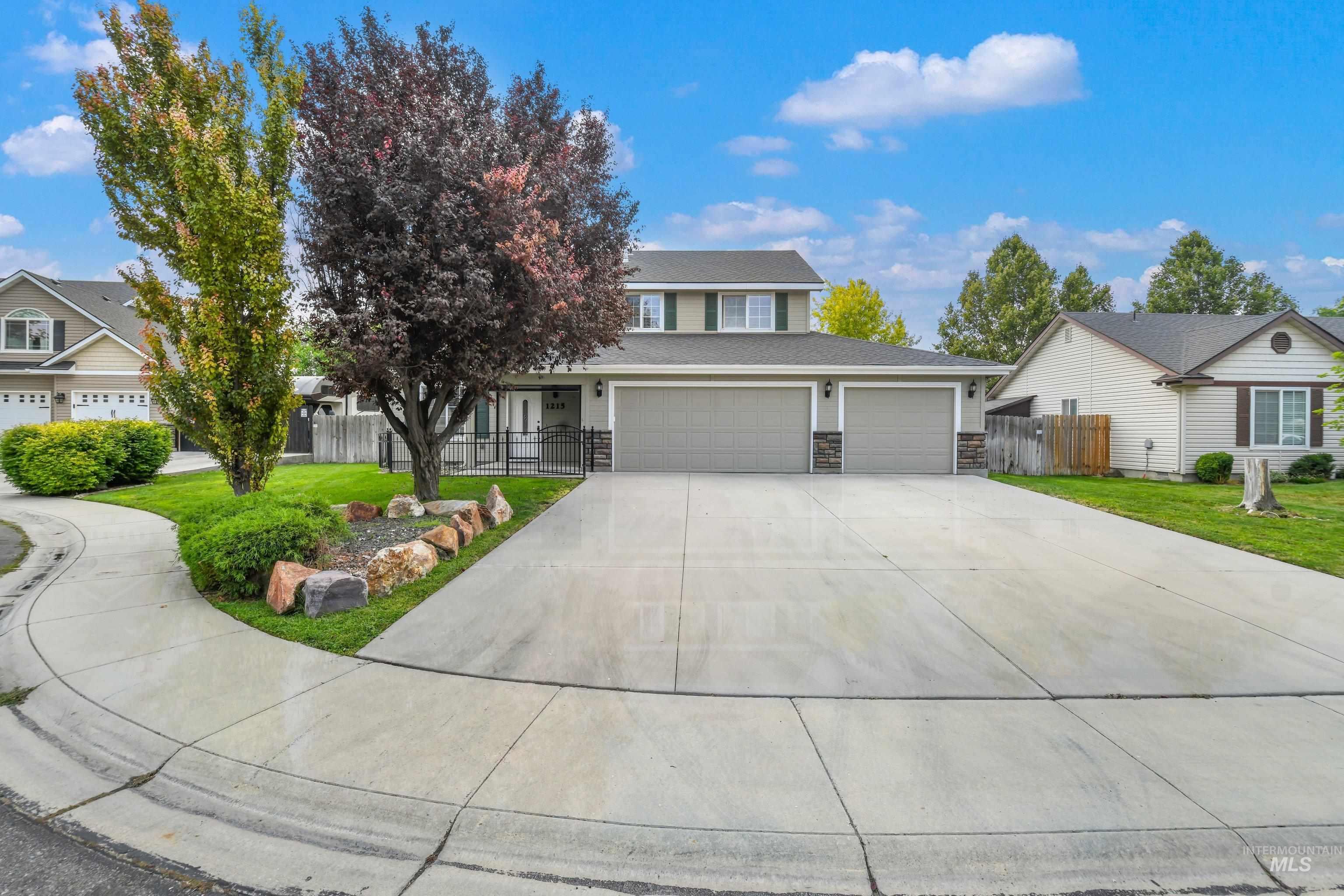 1215 W Eagle Avenue, Nampa, Idaho 83651, 4 Bedrooms, 2.5 Bathrooms, Residential For Sale, Price $429,900, 98997409