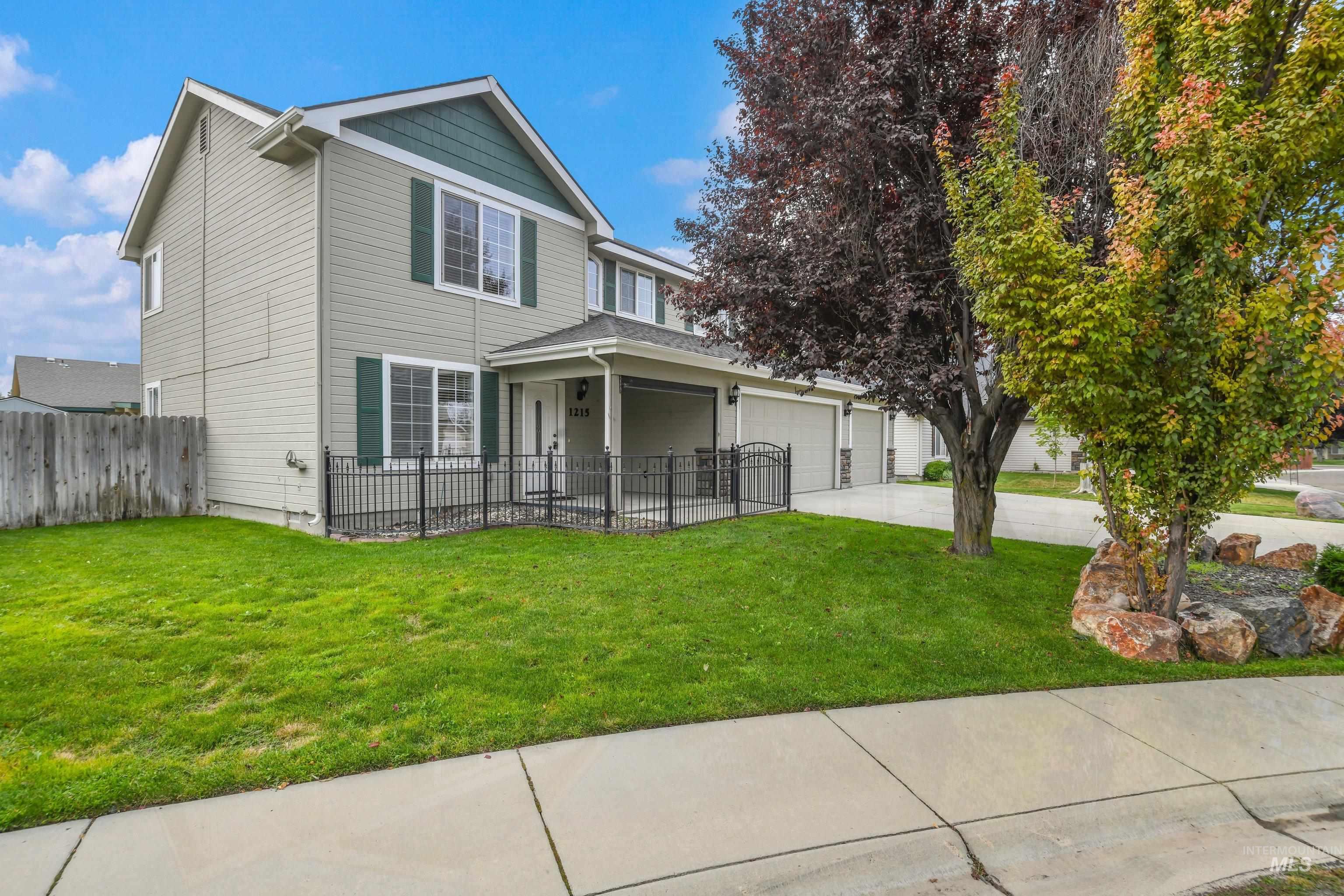 1215 W Eagle Avenue, Nampa, Idaho 83651, 4 Bedrooms, 2.5 Bathrooms, Residential For Sale, Price $429,900, 98997409
