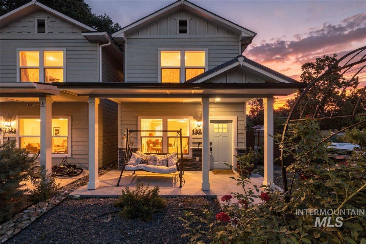 1325 Albany St, Caldwell, Idaho 83605, 3 Bedrooms, 2.5 Bathrooms, Residential For Sale, Price $350,999,MLS 98997410