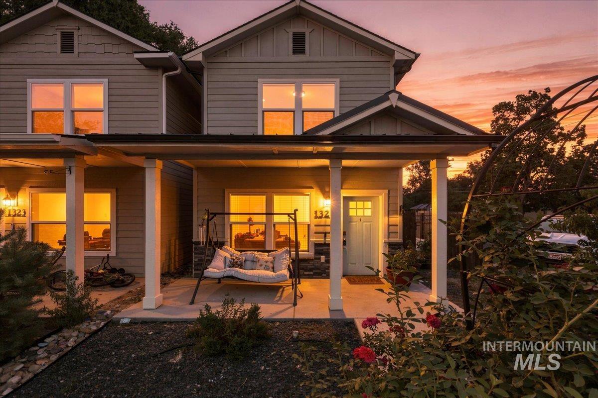 1325 Albany St, Caldwell, Idaho 83605, 3 Bedrooms, 2.5 Bathrooms, Residential For Sale, Price $350,999,MLS 98997410