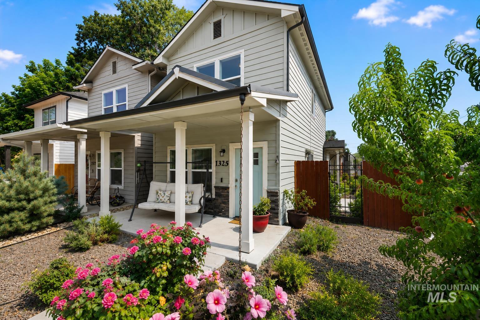 1325 Albany St, Caldwell, Idaho 83605, 3 Bedrooms, 2.5 Bathrooms, Residential For Sale, Price $344,999, 98997410