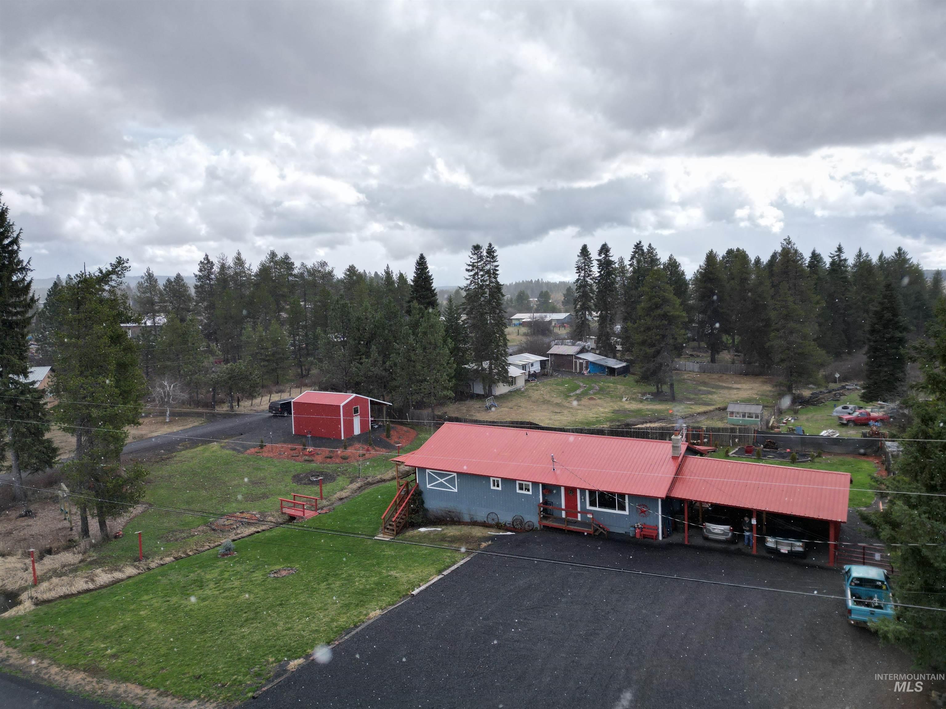 560 Pleasant Acres, Weippe, Idaho 83553, 3 Bedrooms, 1.5 Bathrooms, Residential For Sale, Price $319,000,MLS 98997411