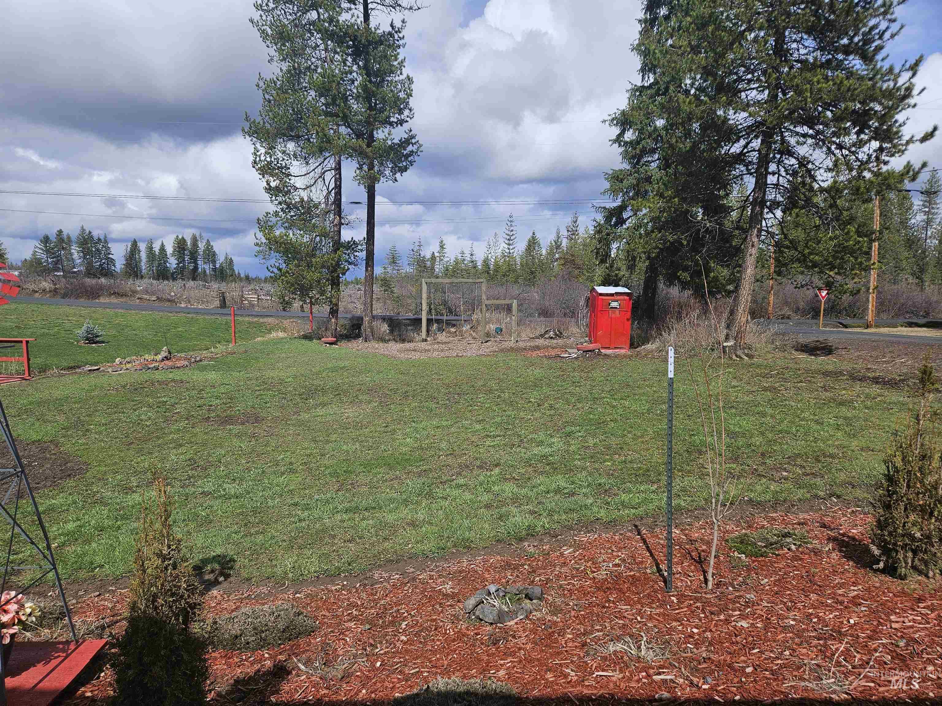 560 Pleasant Acres, Weippe, Idaho 83553, 3 Bedrooms, 1.5 Bathrooms, Residential For Sale, Price $319,000,MLS 98997411