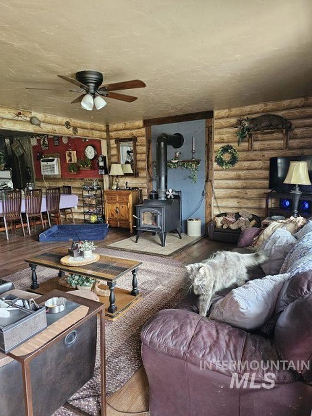560 Pleasant Acres, Weippe, Idaho 83553, 3 Bedrooms, 1.5 Bathrooms, Residential For Sale, Price $319,000,MLS 98997411