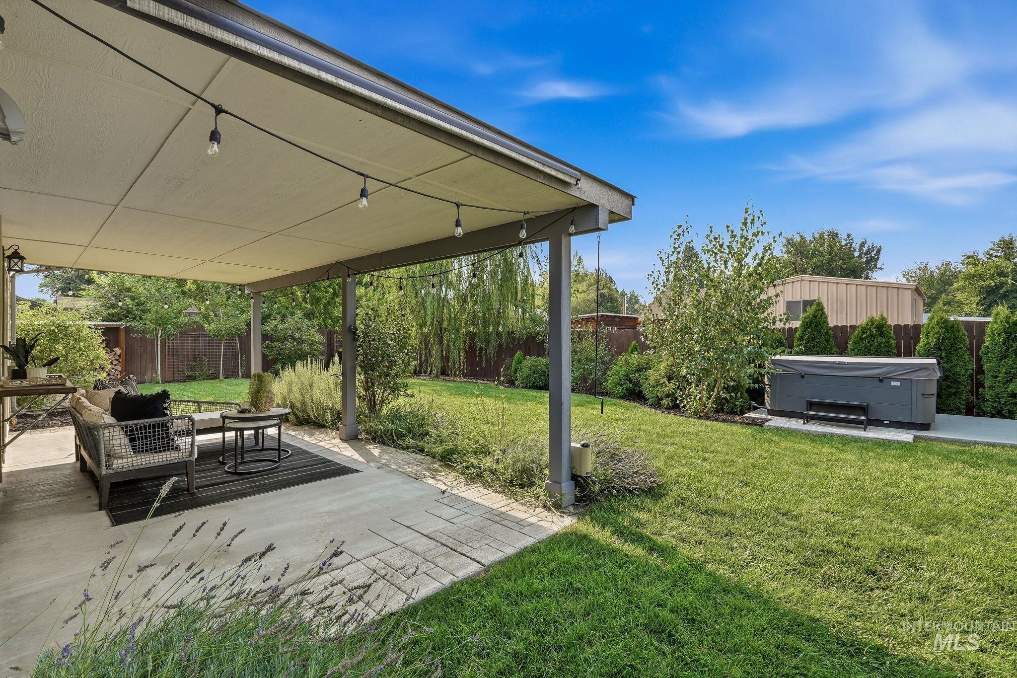 4125 W Pinoak Ct., Boise, Idaho 83705, 4 Bedrooms, 2 Bathrooms, Residential For Sale, Price $520,000,MLS 98997412