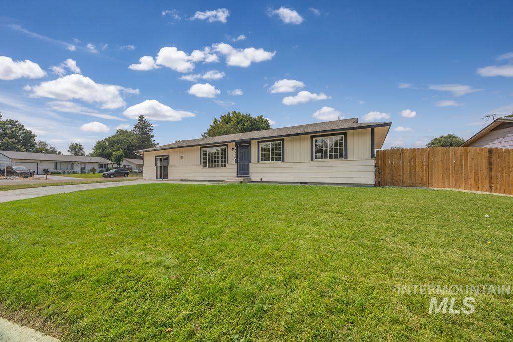 1203 Sweetwood Cir, Nampa, Idaho 83651, 3 Bedrooms, 1 Bathroom, Residential For Sale, Price $329,900,MLS 98997413