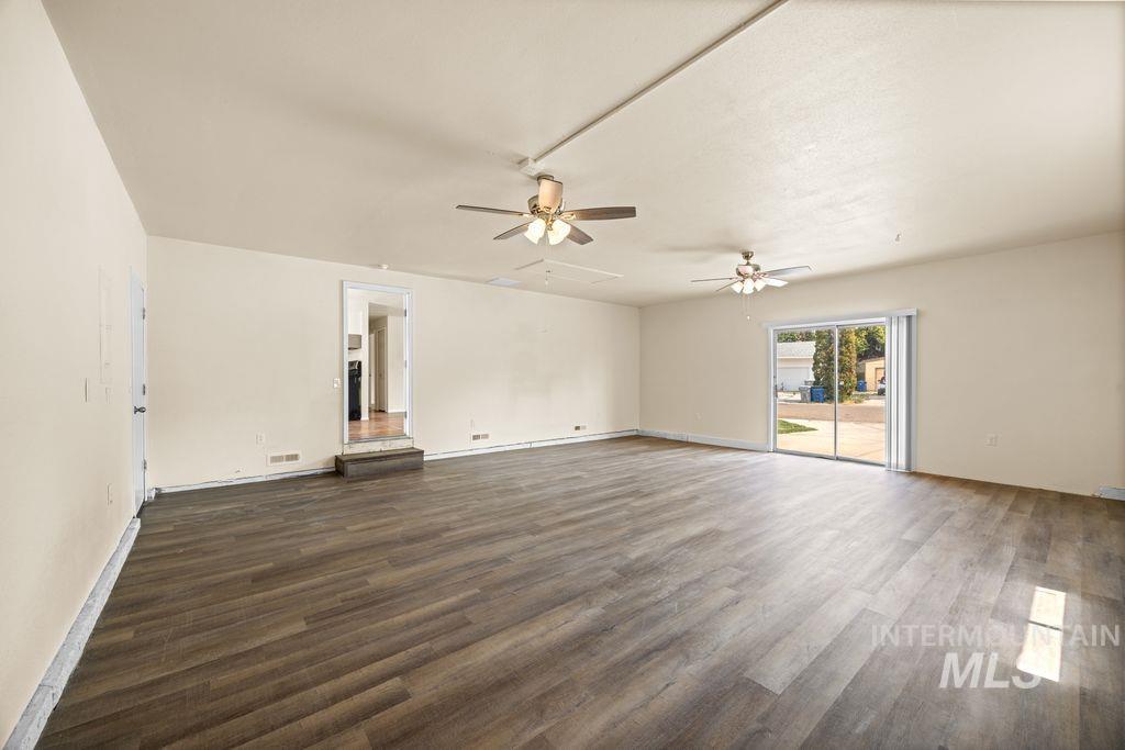 1203 Sweetwood Cir, Nampa, Idaho 83651, 3 Bedrooms, 1 Bathroom, Residential For Sale, Price $329,900,MLS 98997413