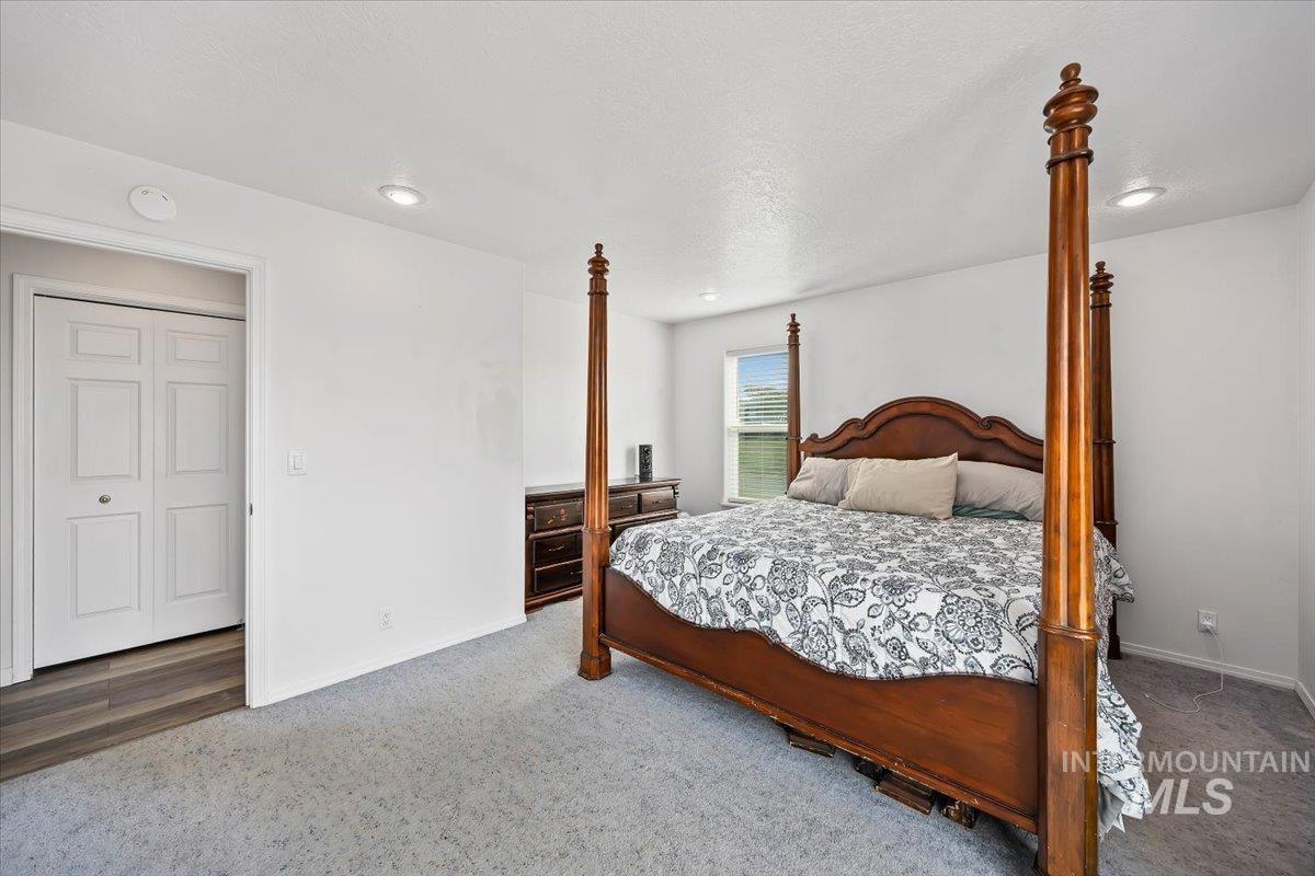 4039 N 1000 East, Buhl, Idaho 83316, 3 Bedrooms, 3 Bathrooms, Residential For Sale, Price $625,000,MLS 98997414