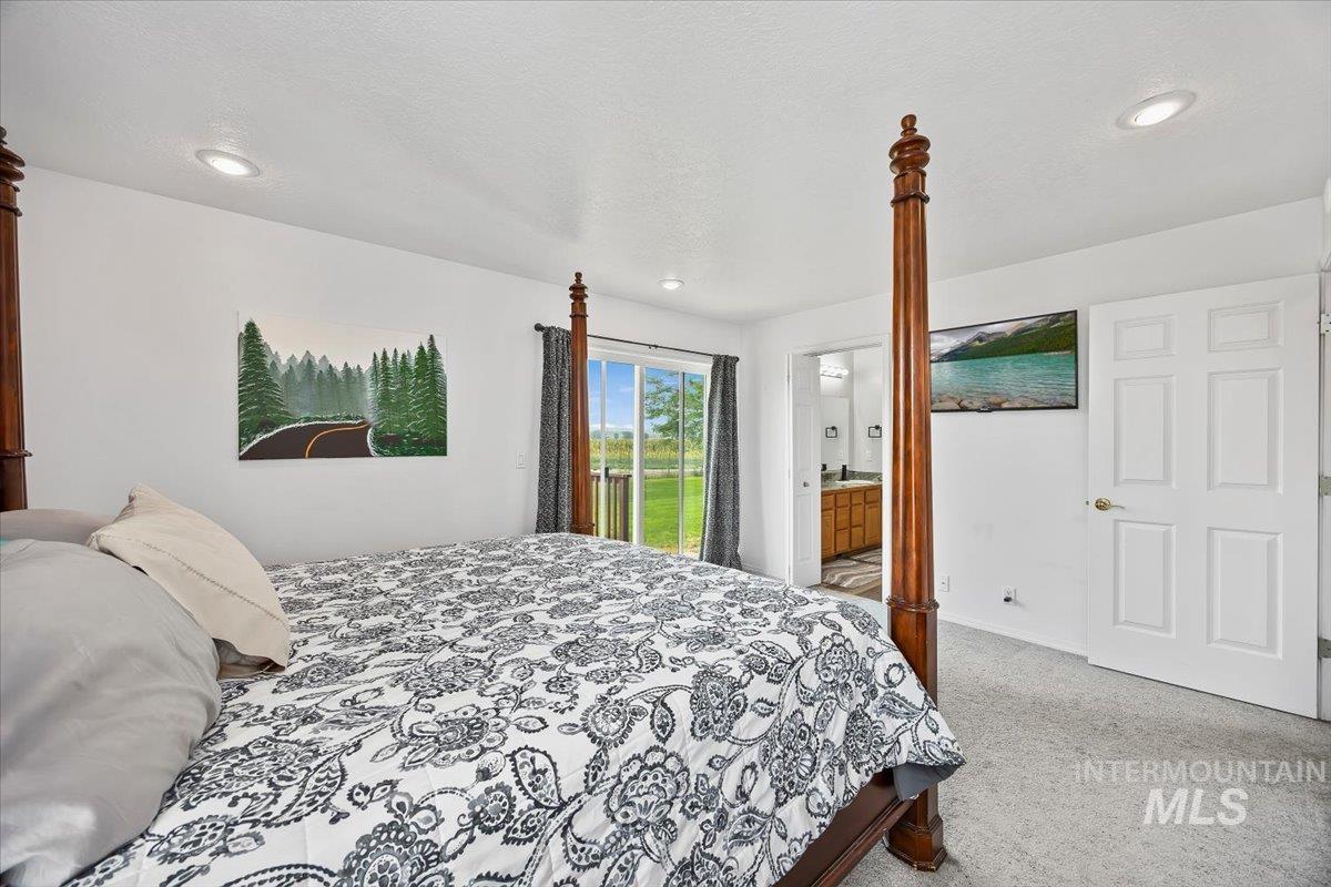 4039 N 1000 East, Buhl, Idaho 83316, 3 Bedrooms, 3 Bathrooms, Residential For Sale, Price $625,000,MLS 98997414