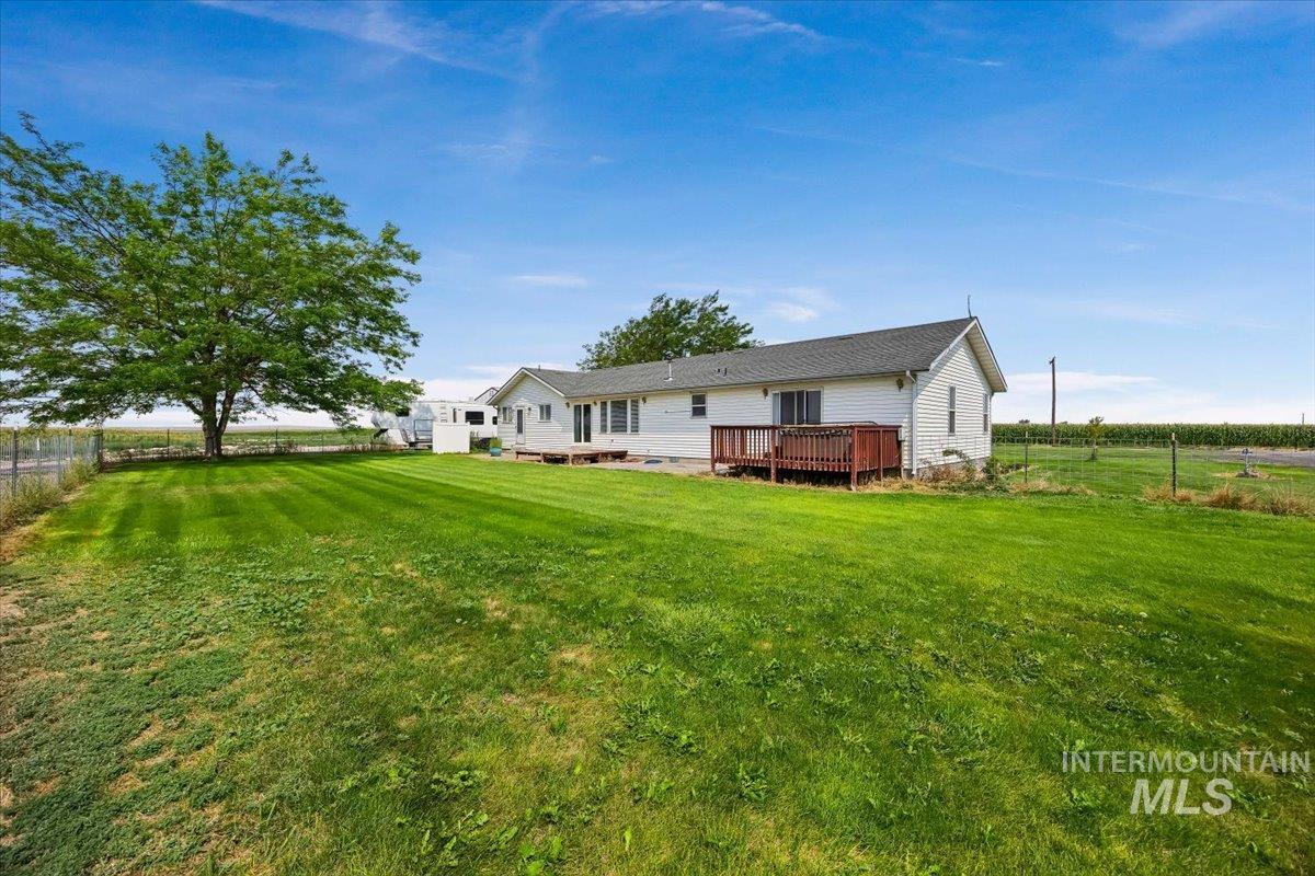 4039 N 1000 East, Buhl, Idaho 83316, 3 Bedrooms, 3 Bathrooms, Residential For Sale, Price $625,000,MLS 98997414