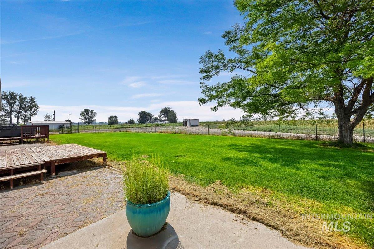 4039 N 1000 East, Buhl, Idaho 83316, 3 Bedrooms, 3 Bathrooms, Residential For Sale, Price $625,000,MLS 98997414