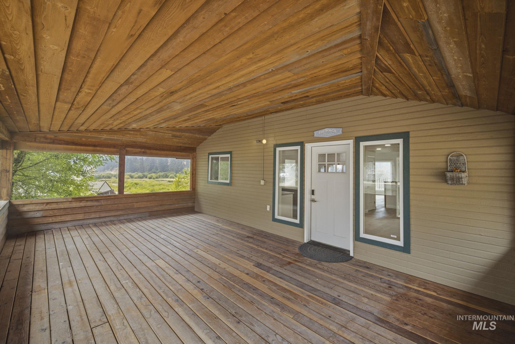 93 Windy River Rd, Garden Valley, Idaho 83622, 3 Bedrooms, 2.5 Bathrooms, Residential For Sale, Price $1,250,000,MLS 98997415