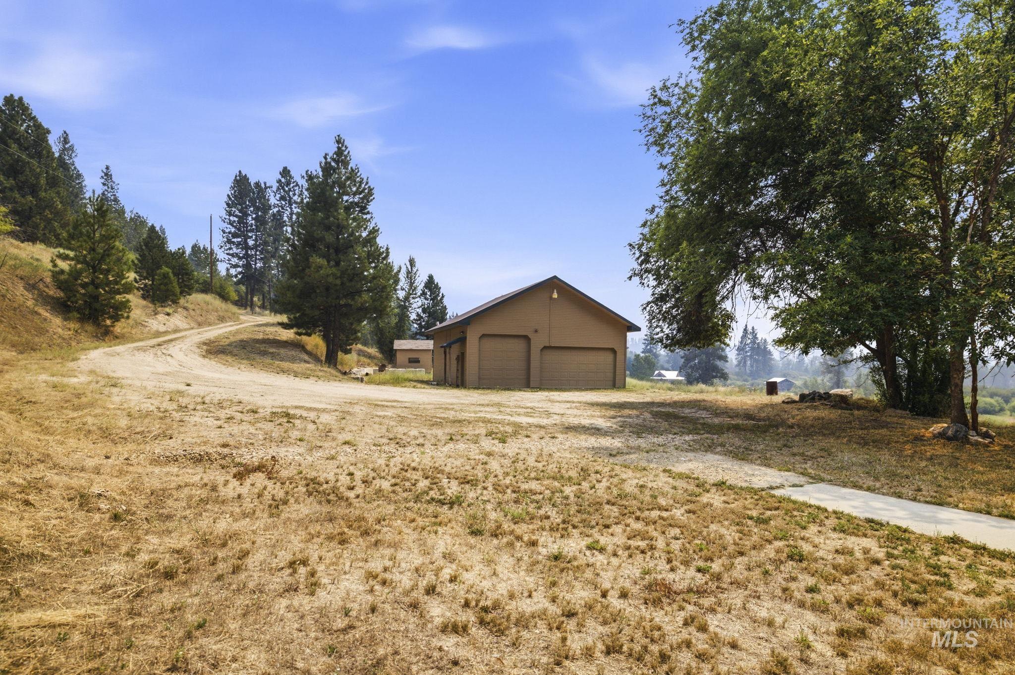 93 Windy River Rd, Garden Valley, Idaho 83622, 3 Bedrooms, 2.5 Bathrooms, Residential For Sale, Price $1,250,000,MLS 98997415