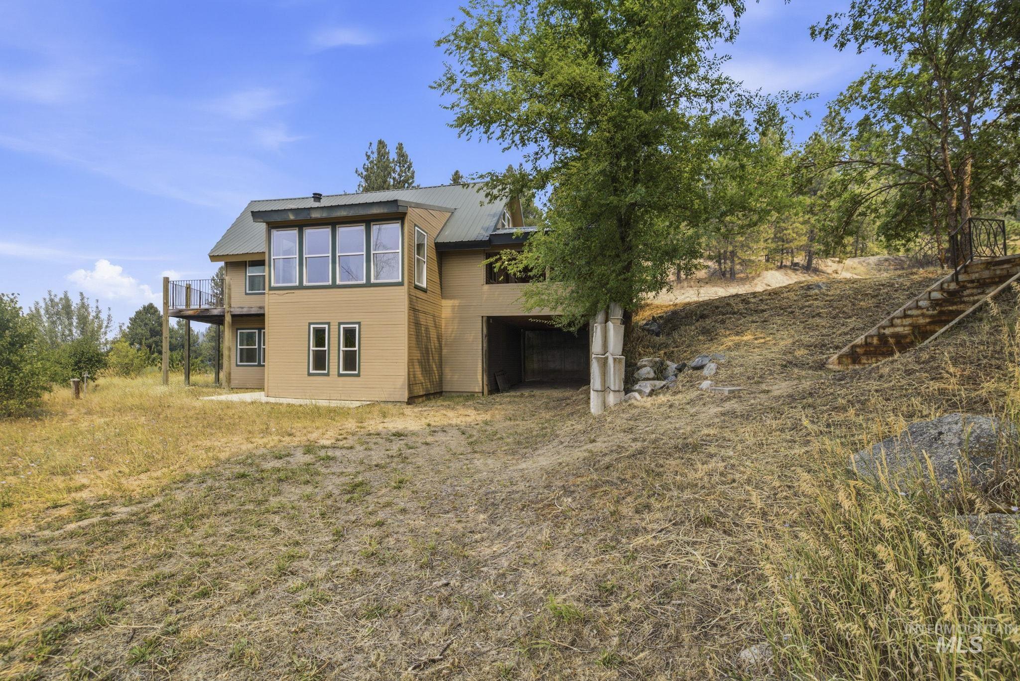 93 Windy River Rd, Garden Valley, Idaho 83622, 3 Bedrooms, 2.5 Bathrooms, Residential For Sale, Price $1,250,000,MLS 98997415