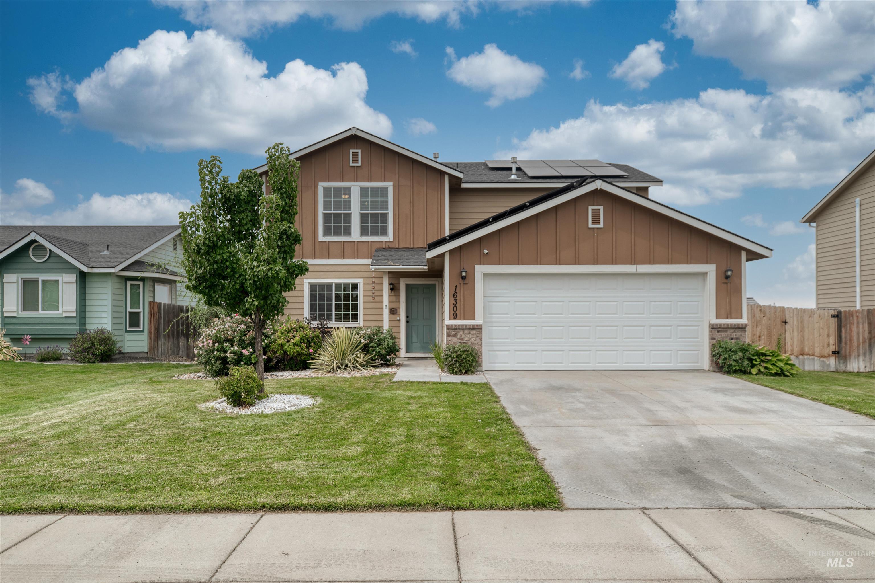 16309 Manatee Ave, Caldwell, Idaho 83607, 4 Bedrooms, 2.5 Bathrooms, Residential For Sale, Price $399,900,MLS 98997417