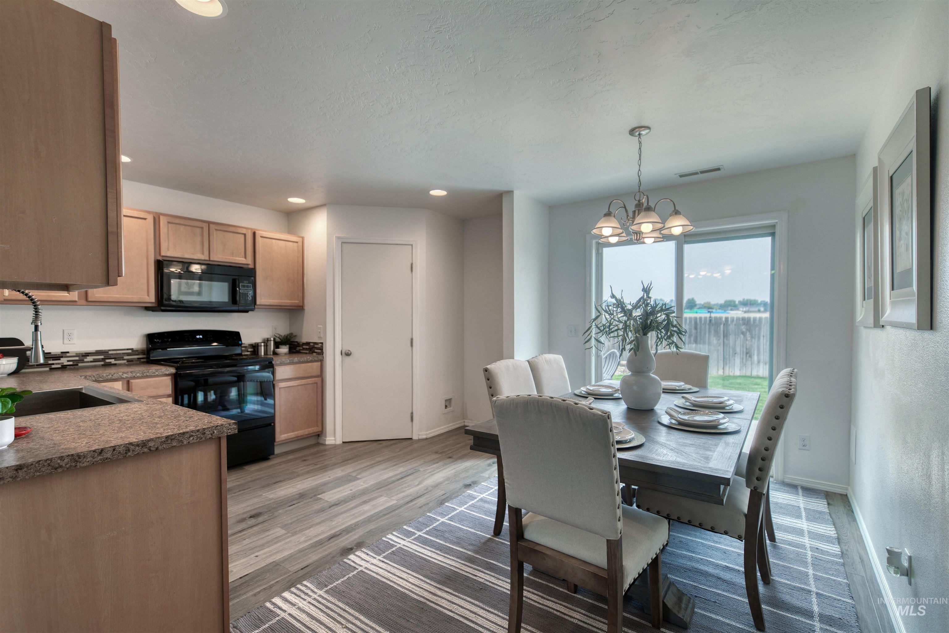 16309 Manatee Ave, Caldwell, Idaho 83607, 4 Bedrooms, 2.5 Bathrooms, Residential For Sale, Price $399,900,MLS 98997417