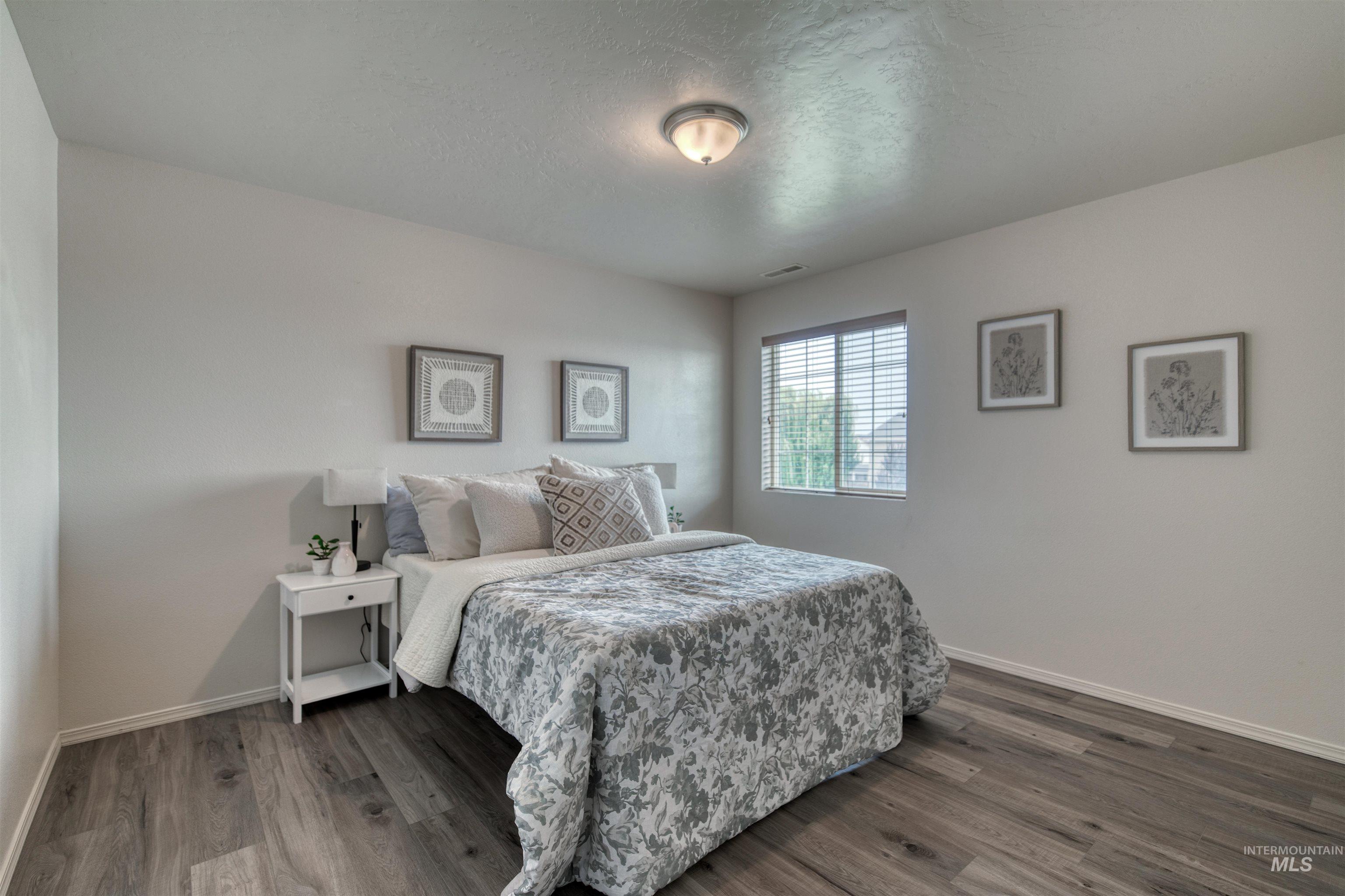 16309 Manatee Ave, Caldwell, Idaho 83607, 4 Bedrooms, 2.5 Bathrooms, Residential For Sale, Price $399,900,MLS 98997417