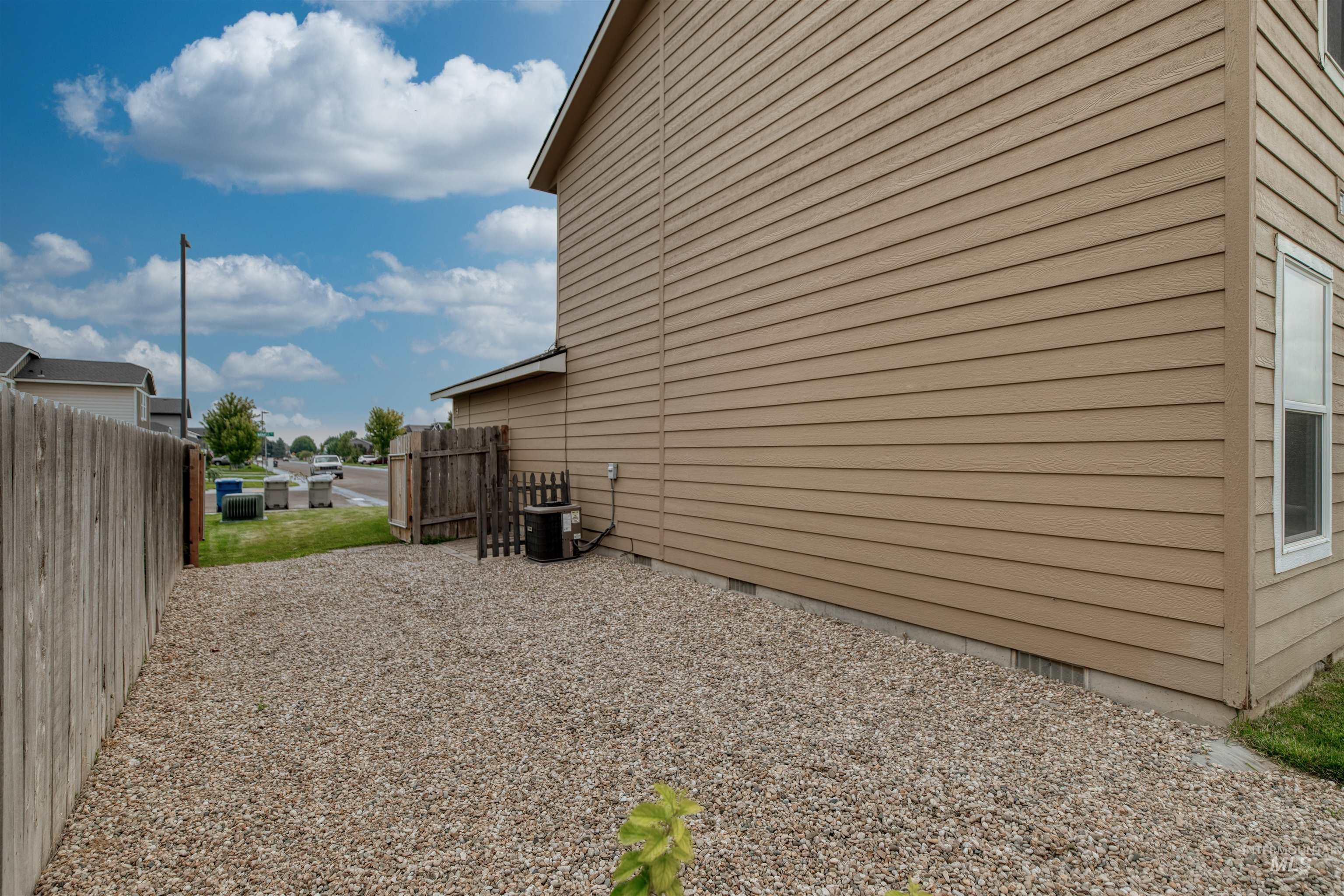 16309 Manatee Ave, Caldwell, Idaho 83607, 4 Bedrooms, 2.5 Bathrooms, Residential For Sale, Price $399,900,MLS 98997417